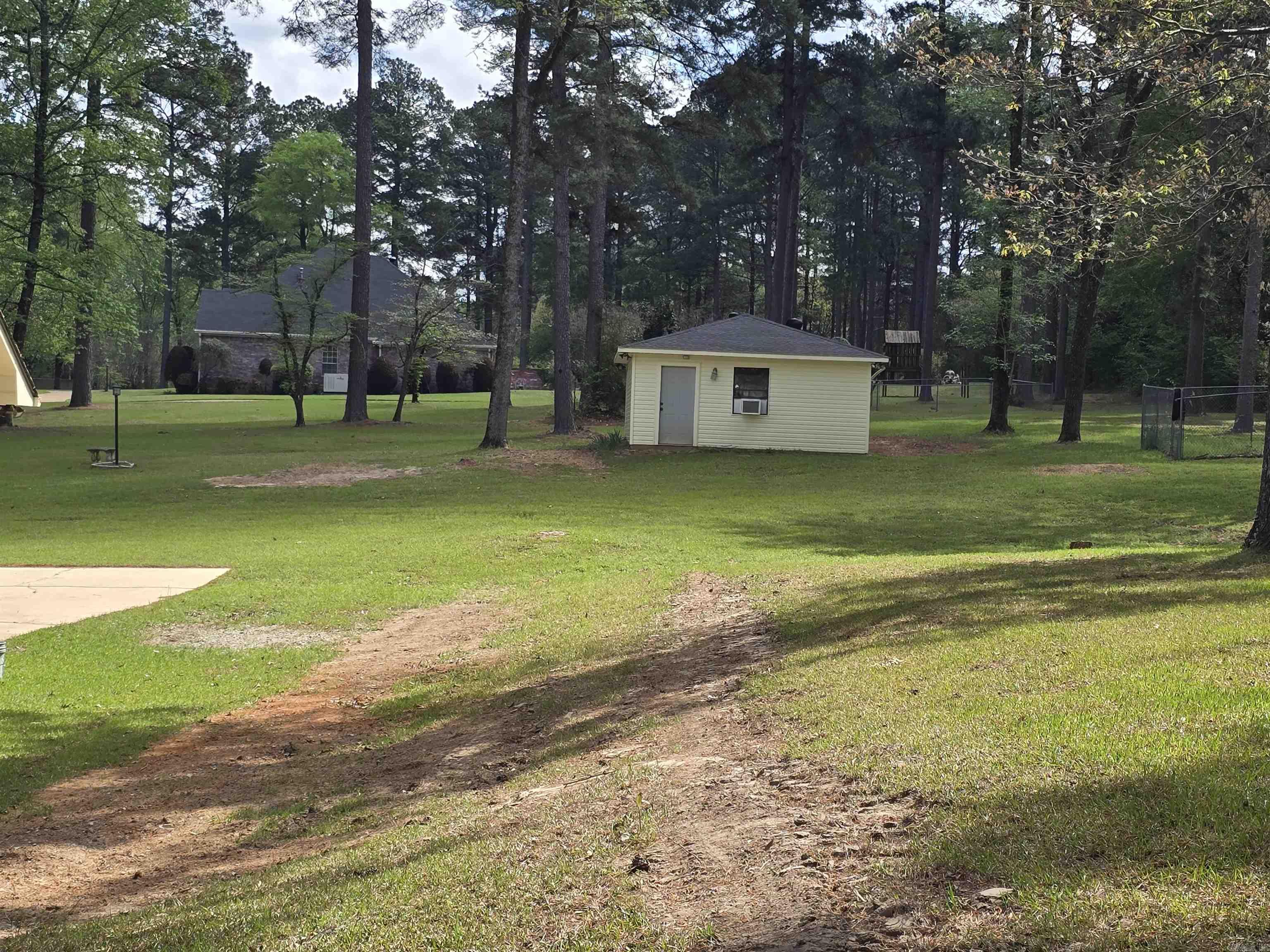 1265 Hollow Hills Camden, AR 71701