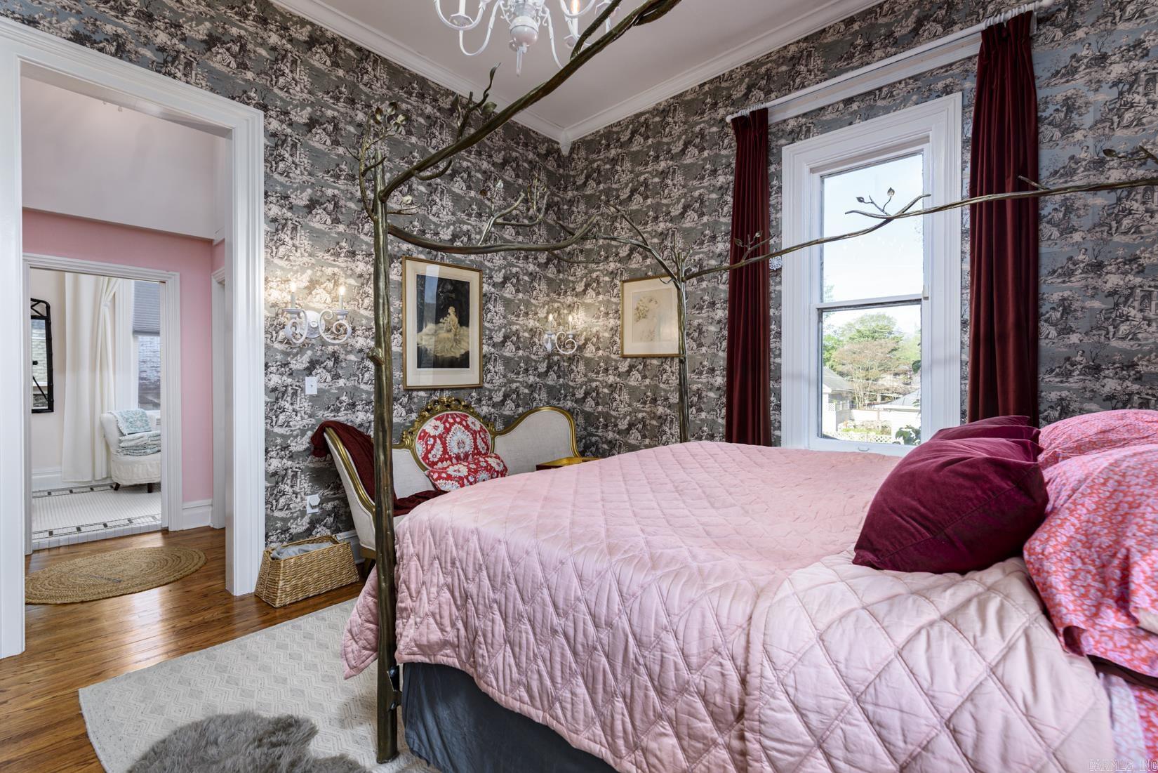 1704 Center  Little Rock, AR