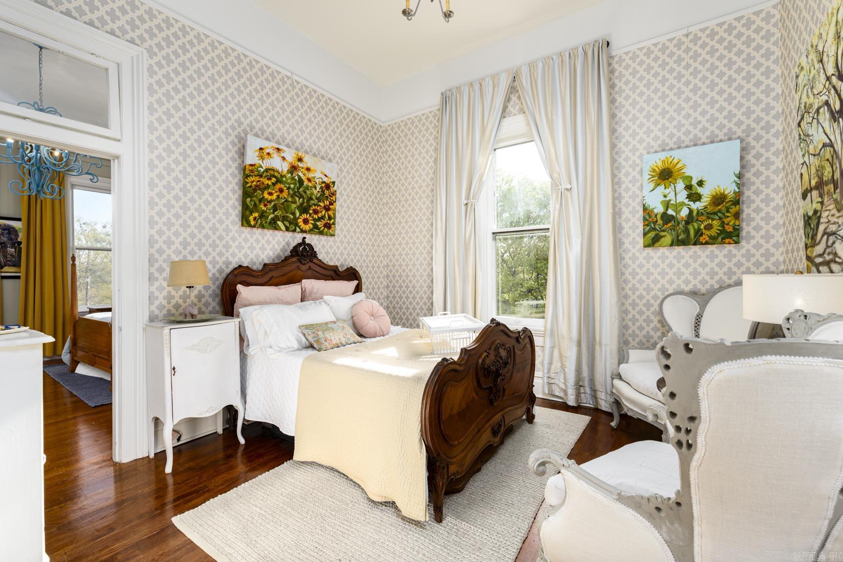 1704 Center  Little Rock, AR