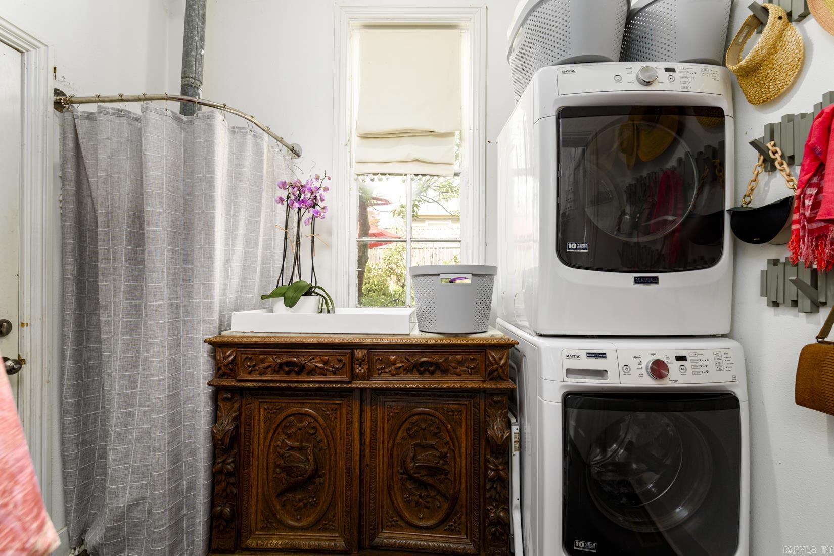 1704 Center  Little Rock, AR