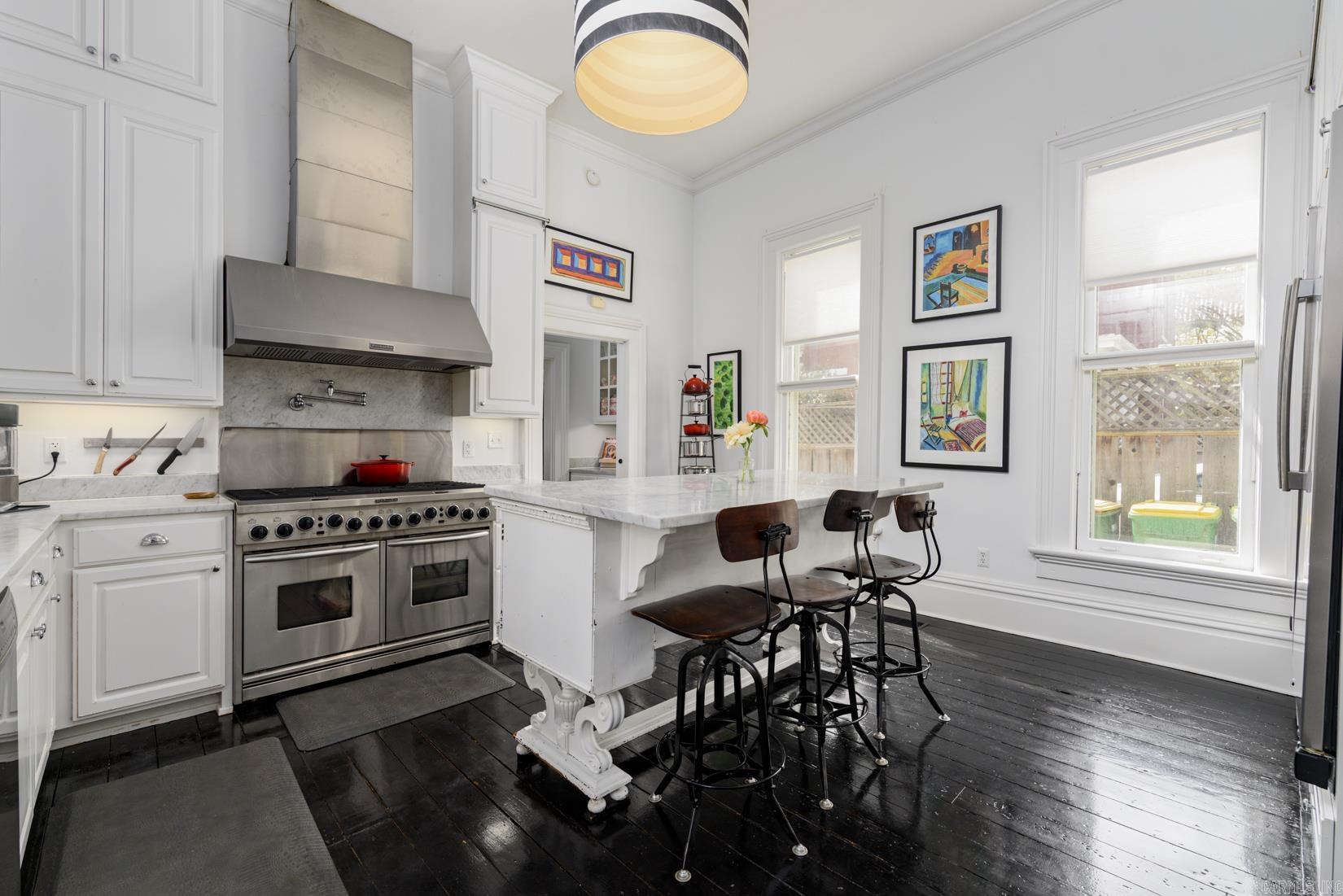 1704 Center  Little Rock, AR