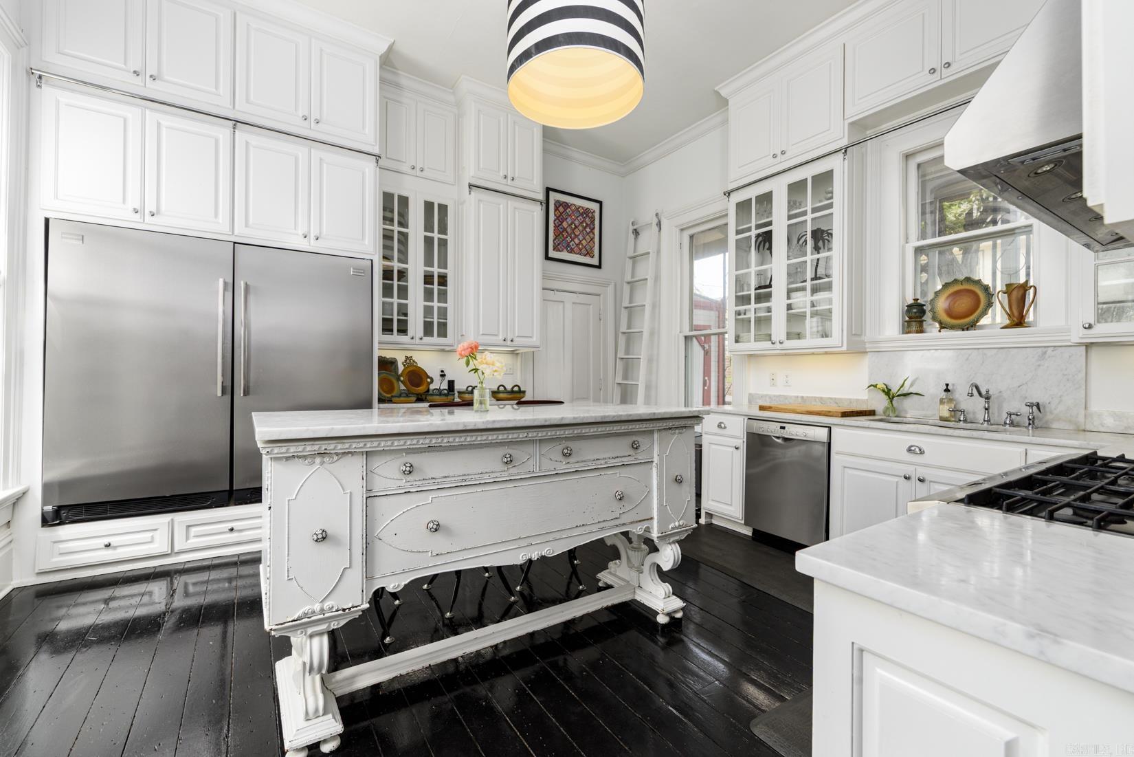 1704 Center  Little Rock, AR