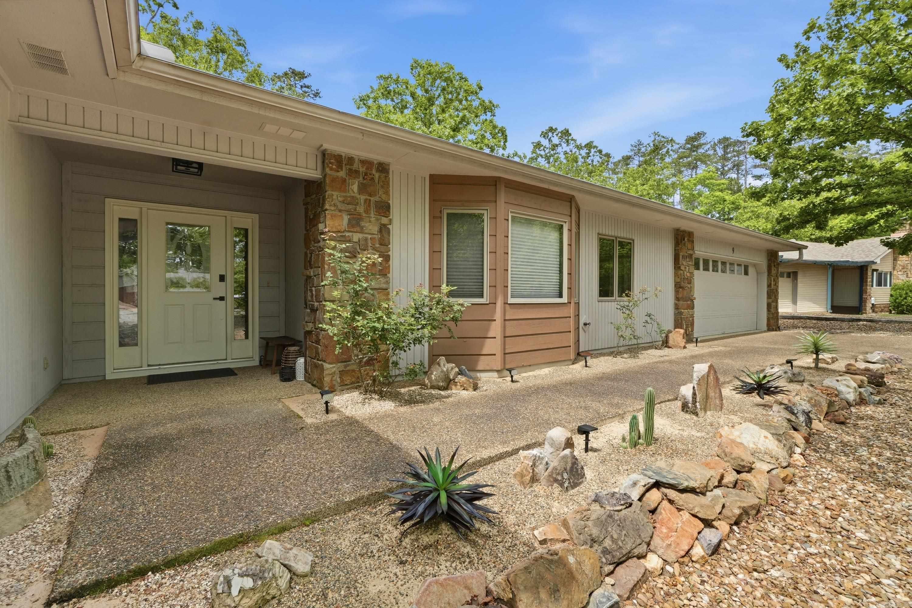 9 Huesca Lane Hot Springs Village, AR 71909