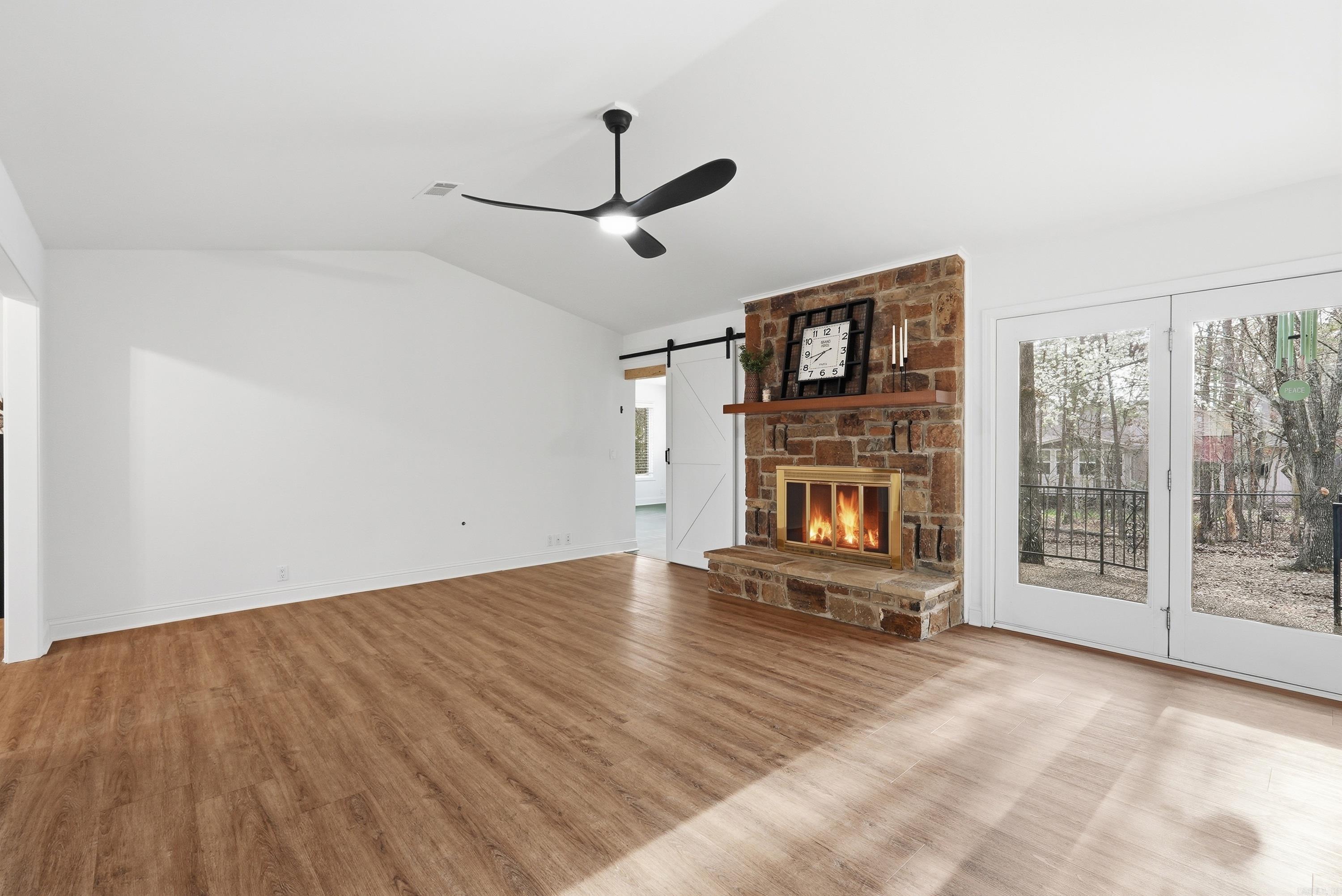 9 Huesca Lane Hot Springs Village, AR 71909