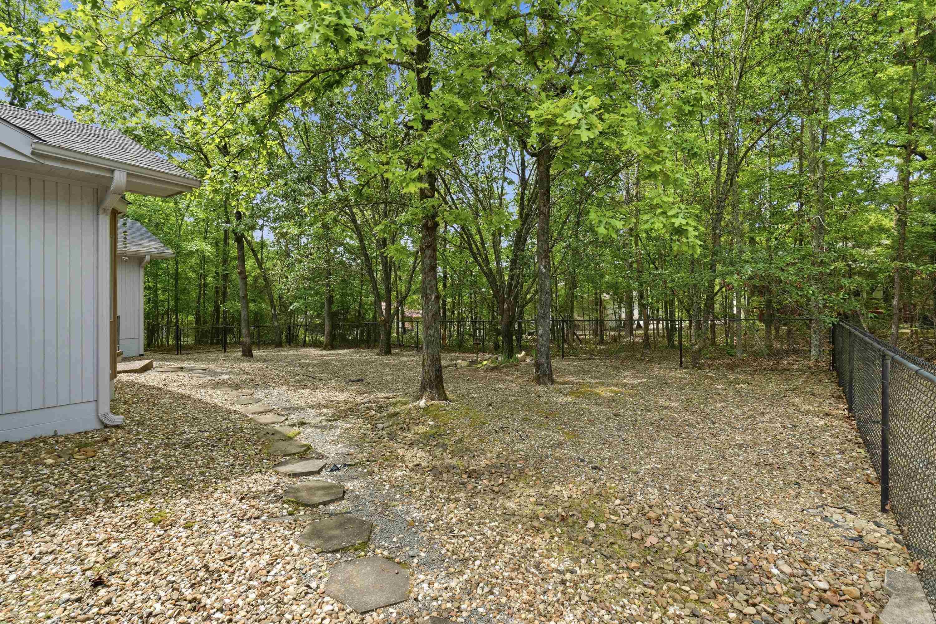 9 Huesca Lane Hot Springs Village, AR 71909