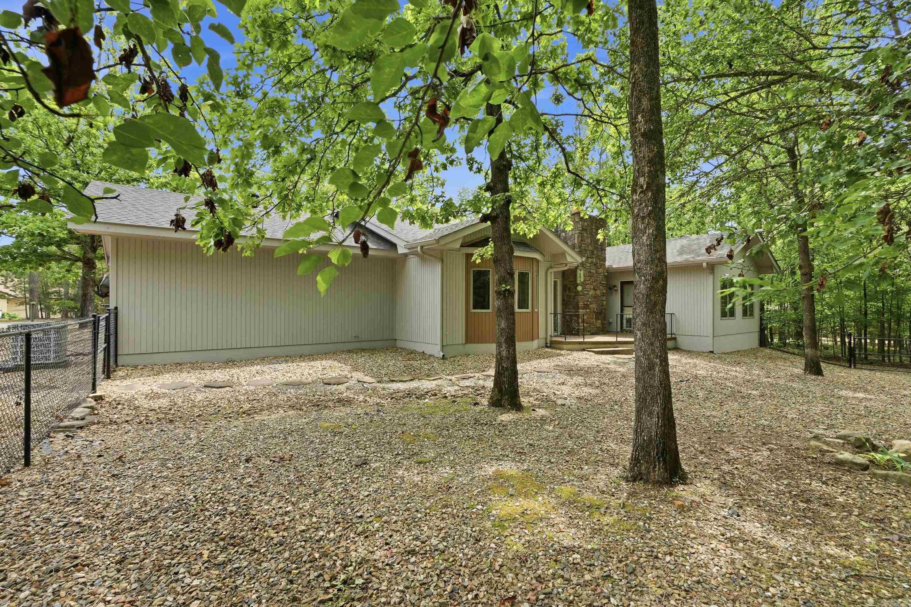 9 Huesca Lane Hot Springs Village, AR 71909