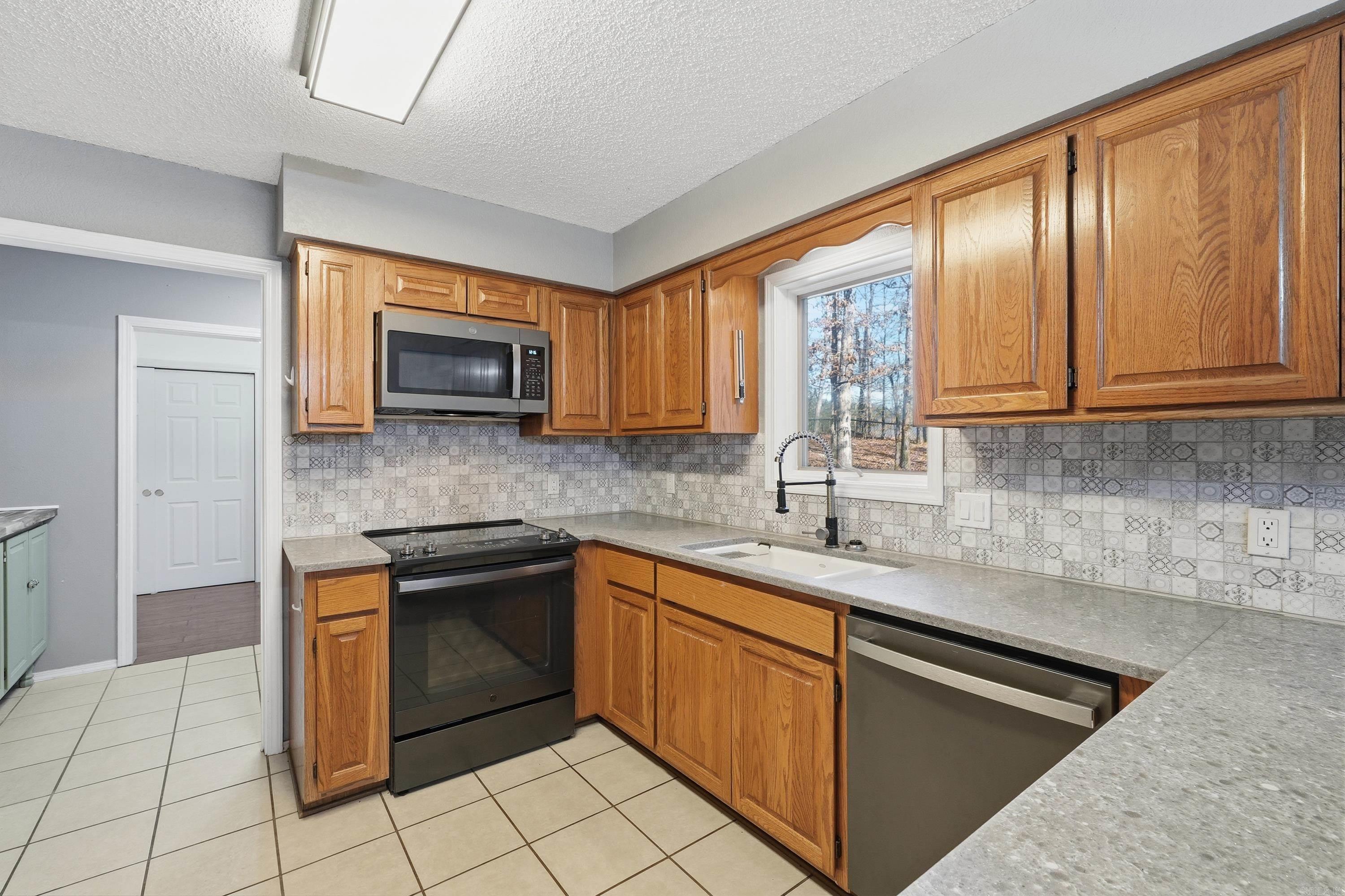 3 Encantado Way Hot Springs Village, AR 71909