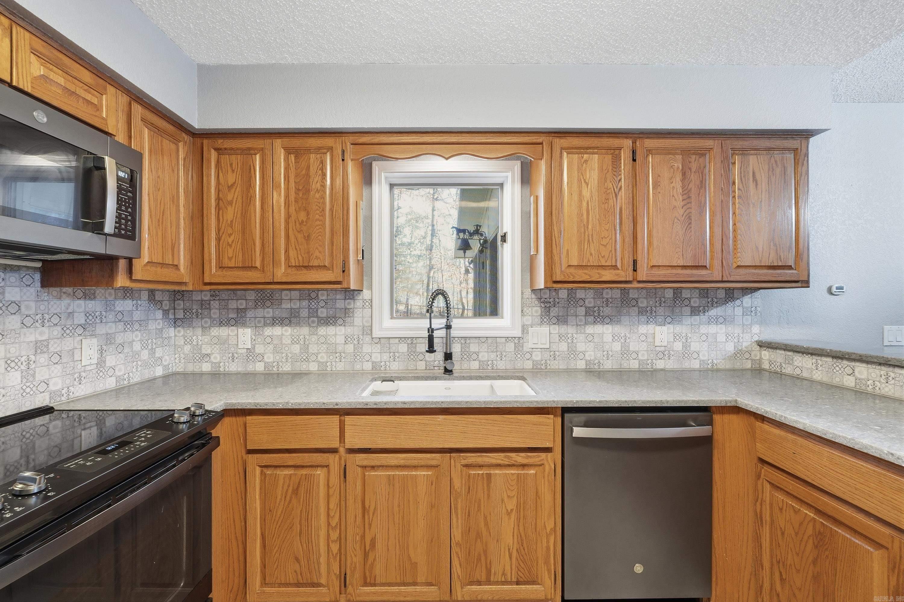 3 Encantado Way Hot Springs Village, AR 71909