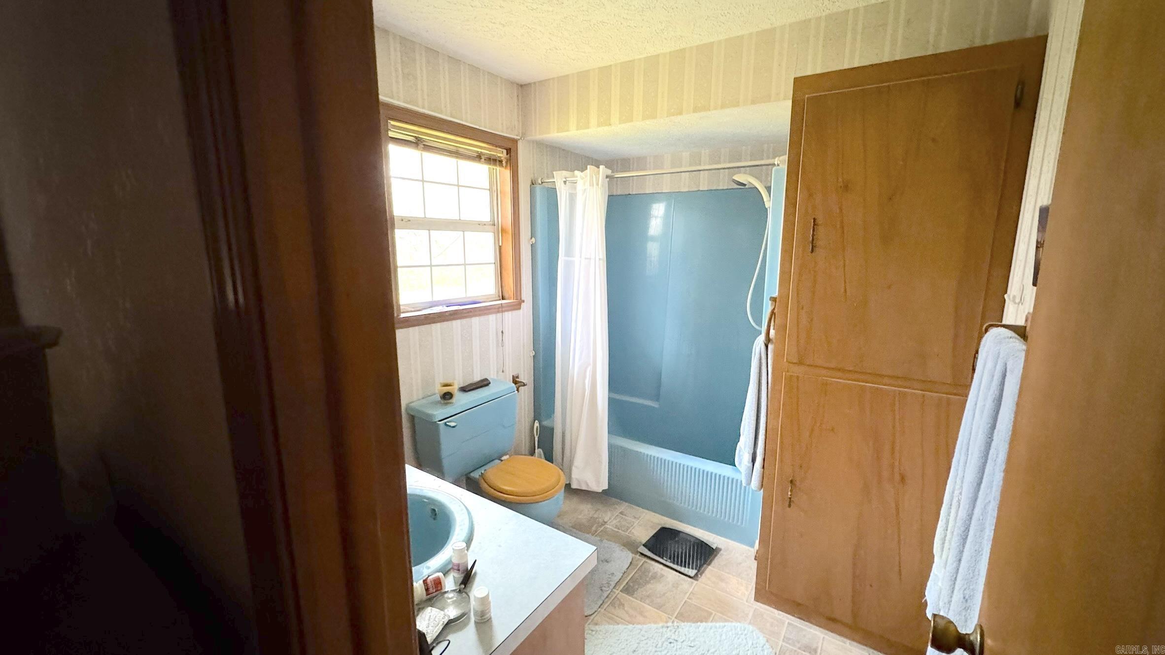 437 County Road 262 Mountain Home, AR 72653