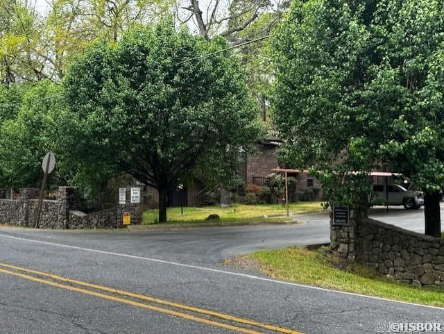 2325 Lakeshore Drive