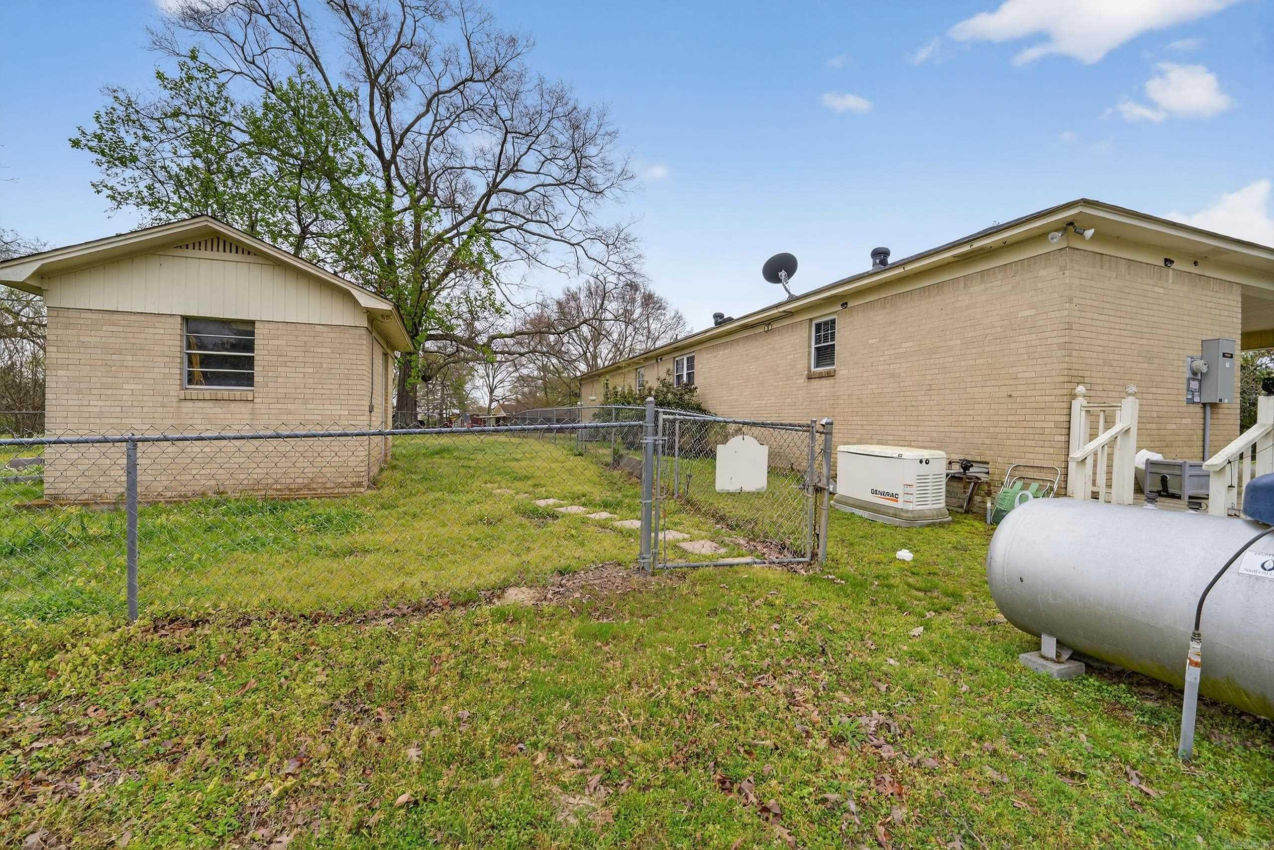 2058 Highway 7  Bismarck, AR