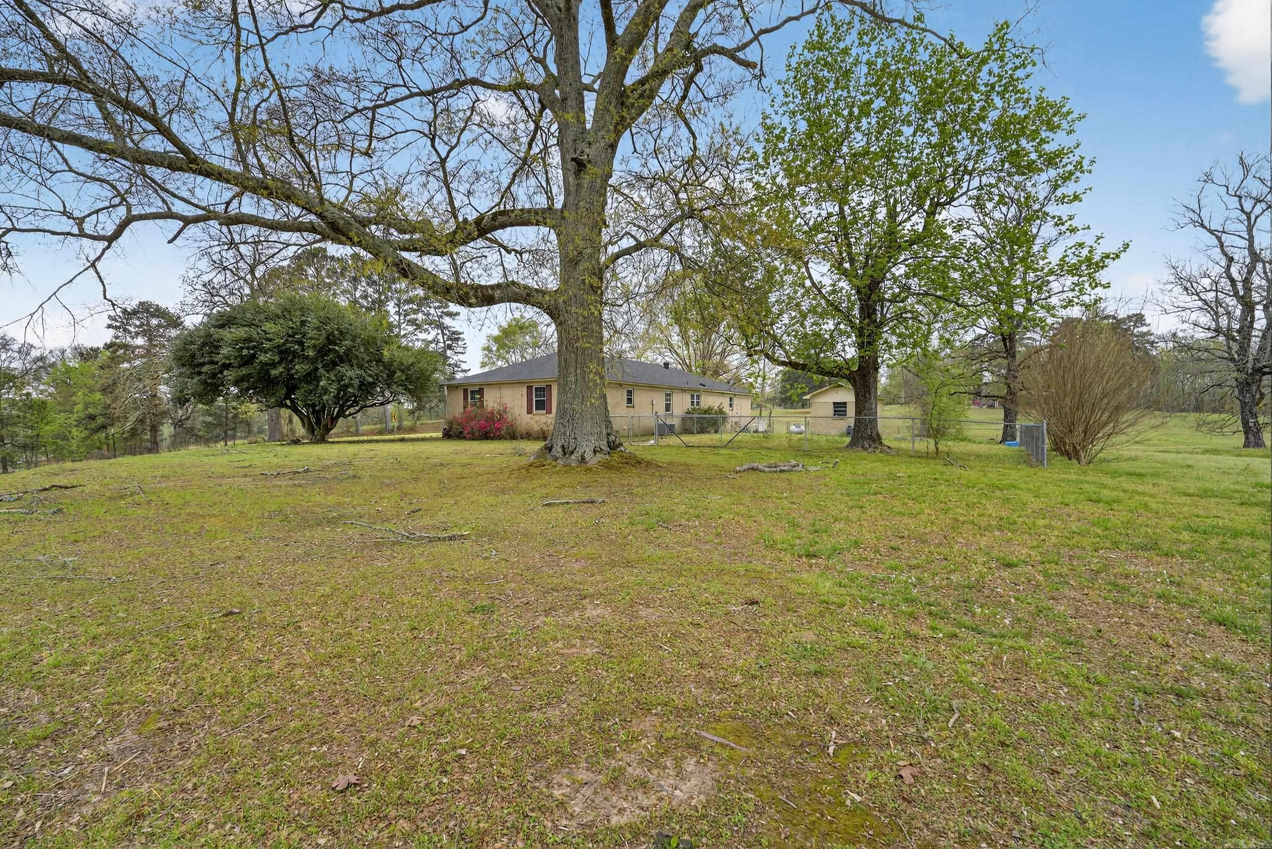 2058 Highway 7  Bismarck, AR