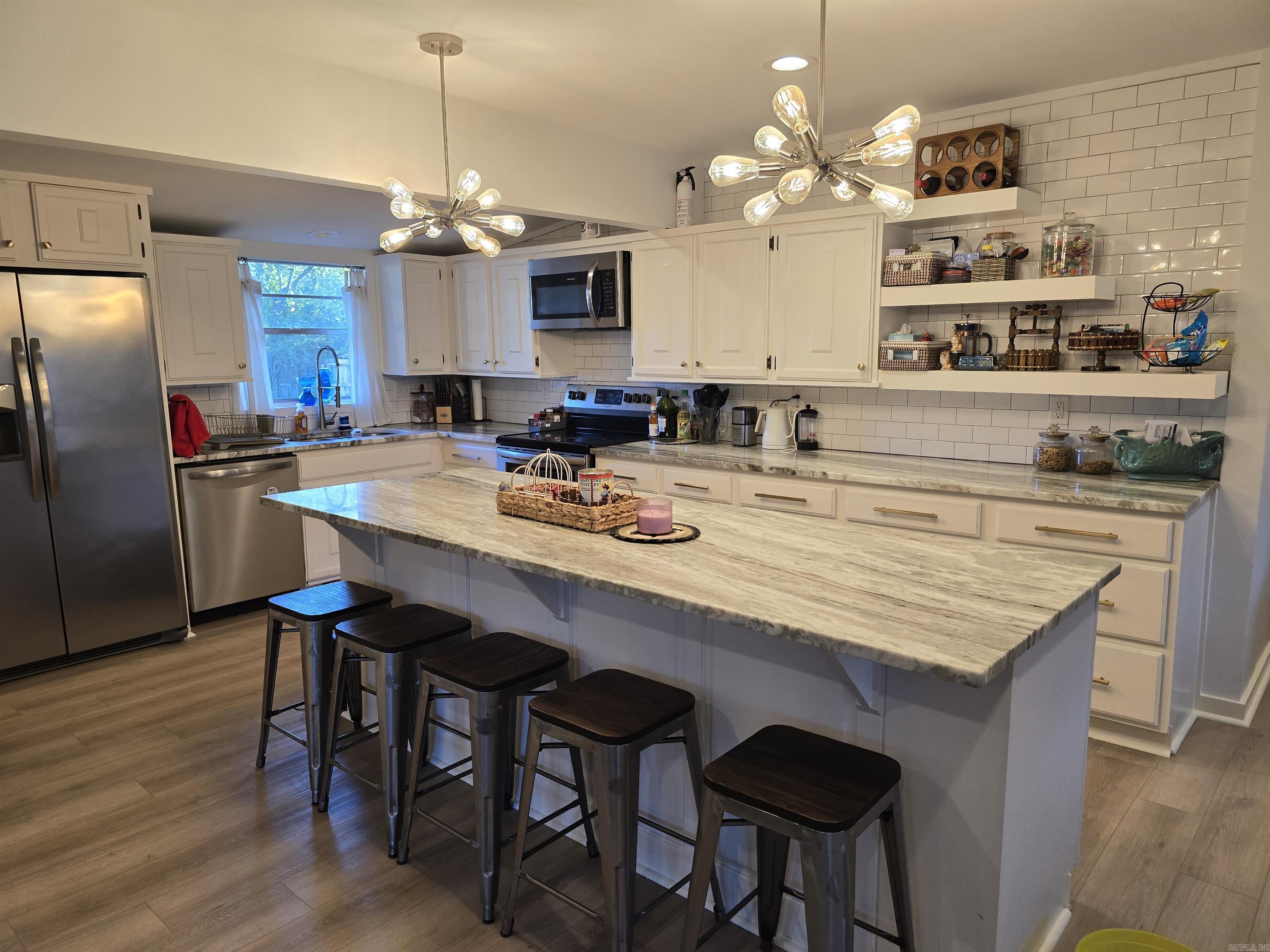 3801 W. Tyler  Conway, AR