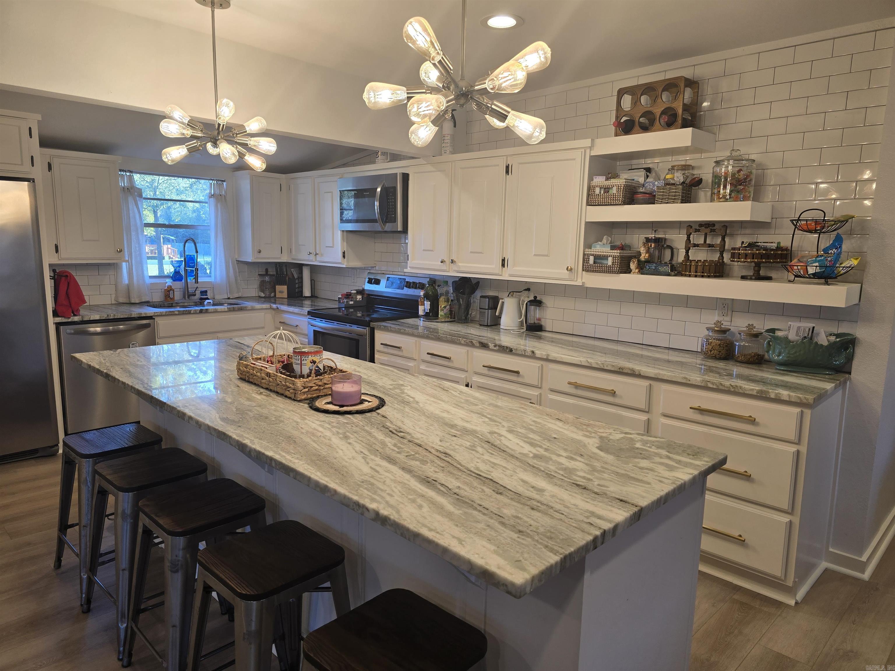 3801 W. Tyler  Conway, AR