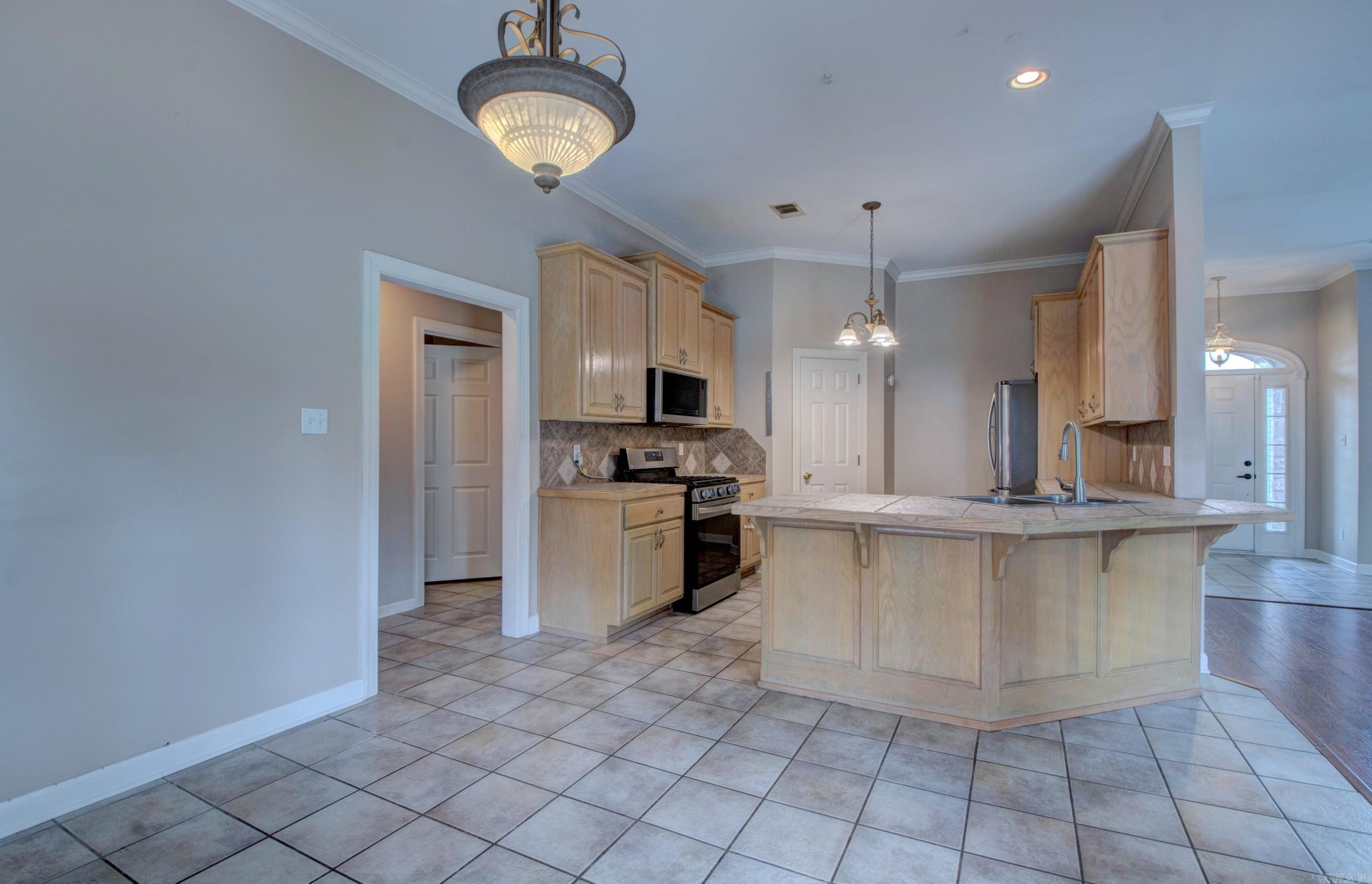 226 Country Club Parkway Maumelle, AR 72113