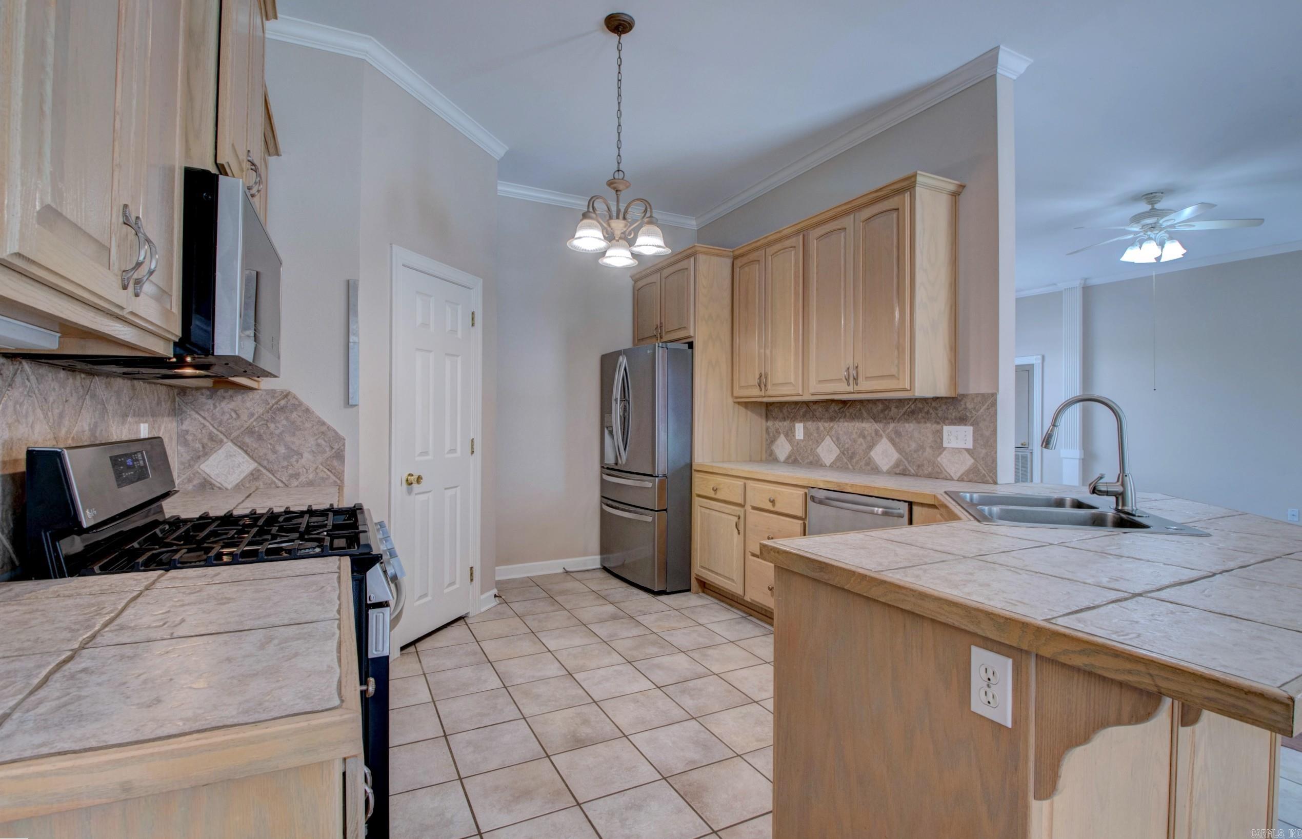 226 Country Club Parkway Maumelle, AR 72113