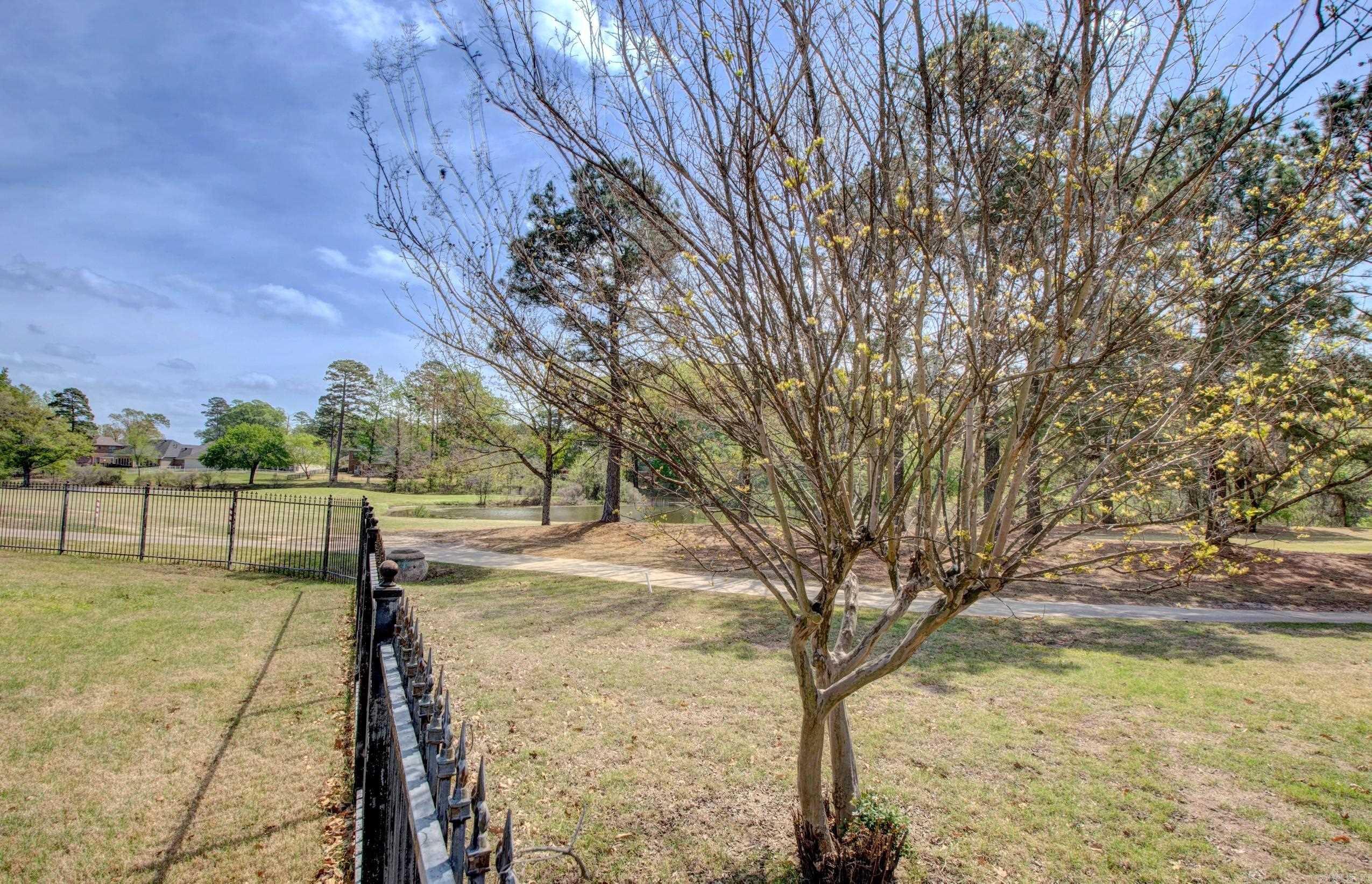 226 Country Club Parkway Maumelle, AR 72113