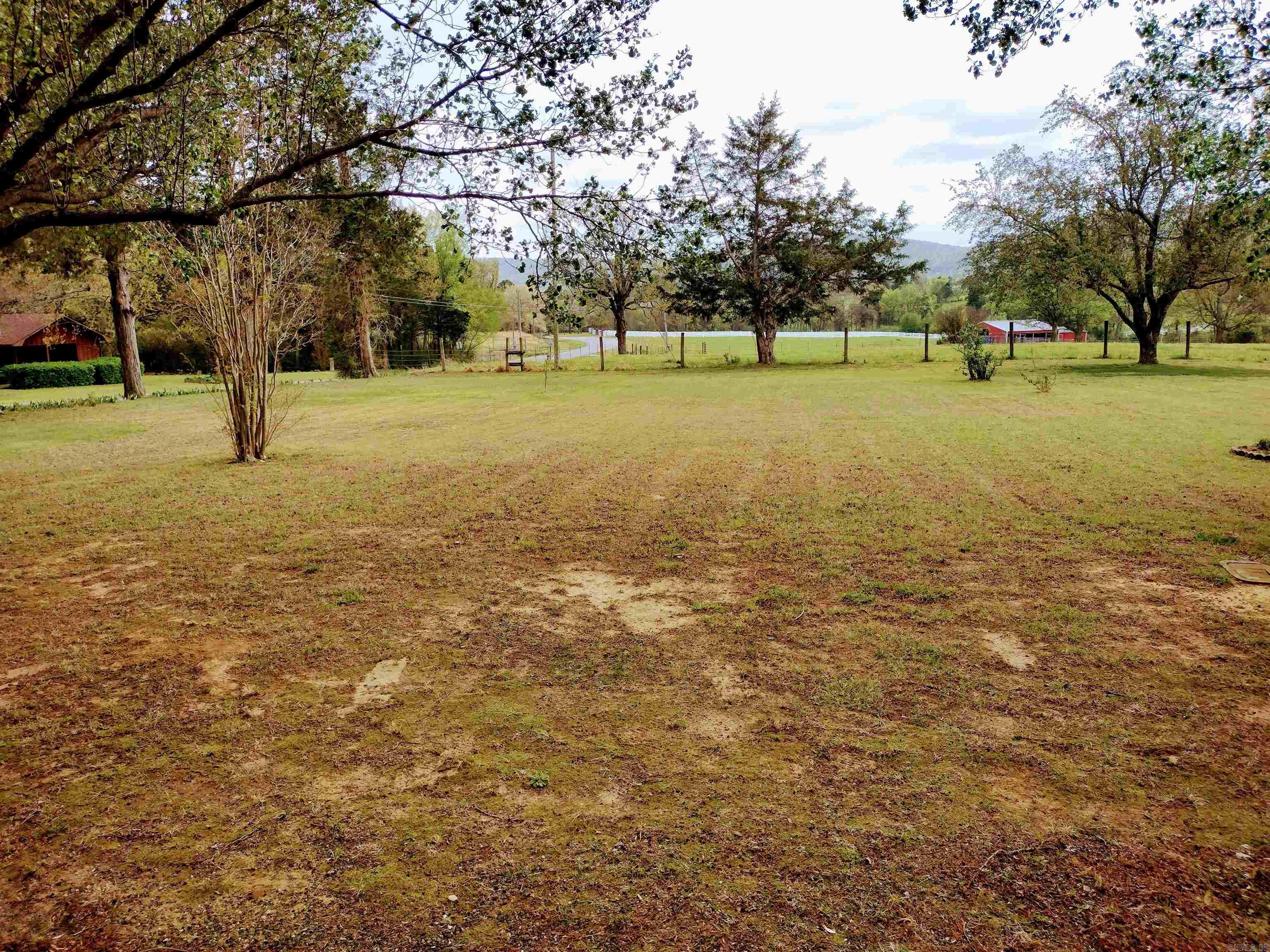 403 South Bayou DR  Mountain View, AR