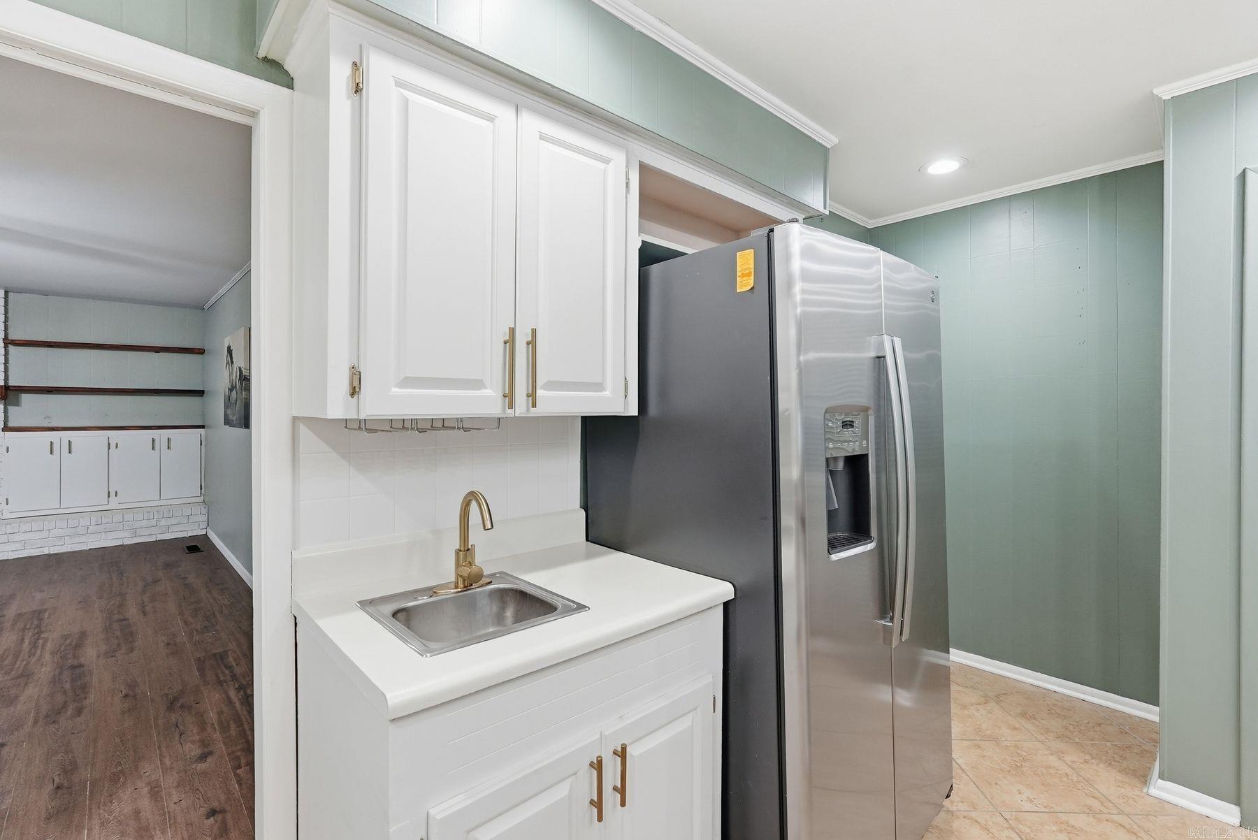 1026 S Claremont Ave Sherwood, AR 72120