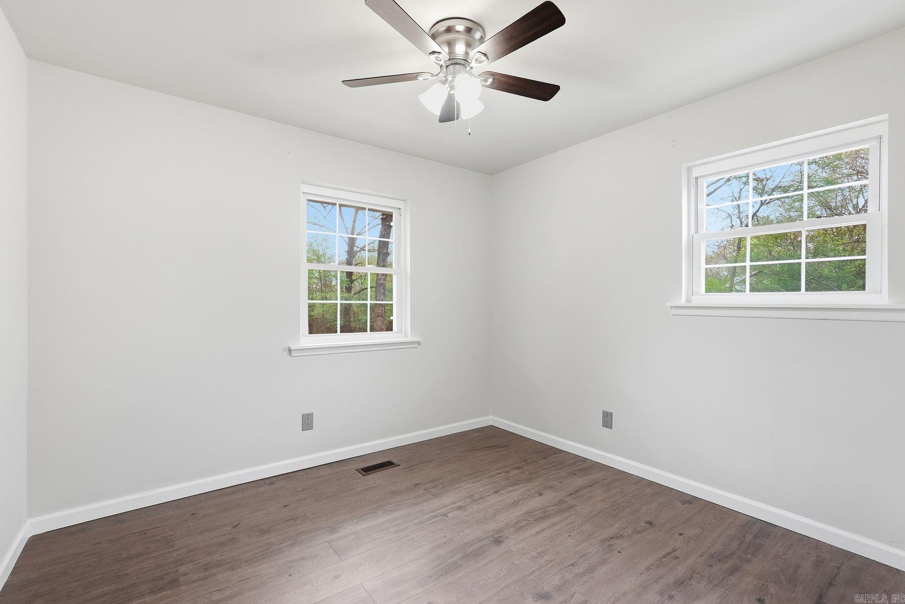 1026 S Claremont Ave Sherwood, AR 72120