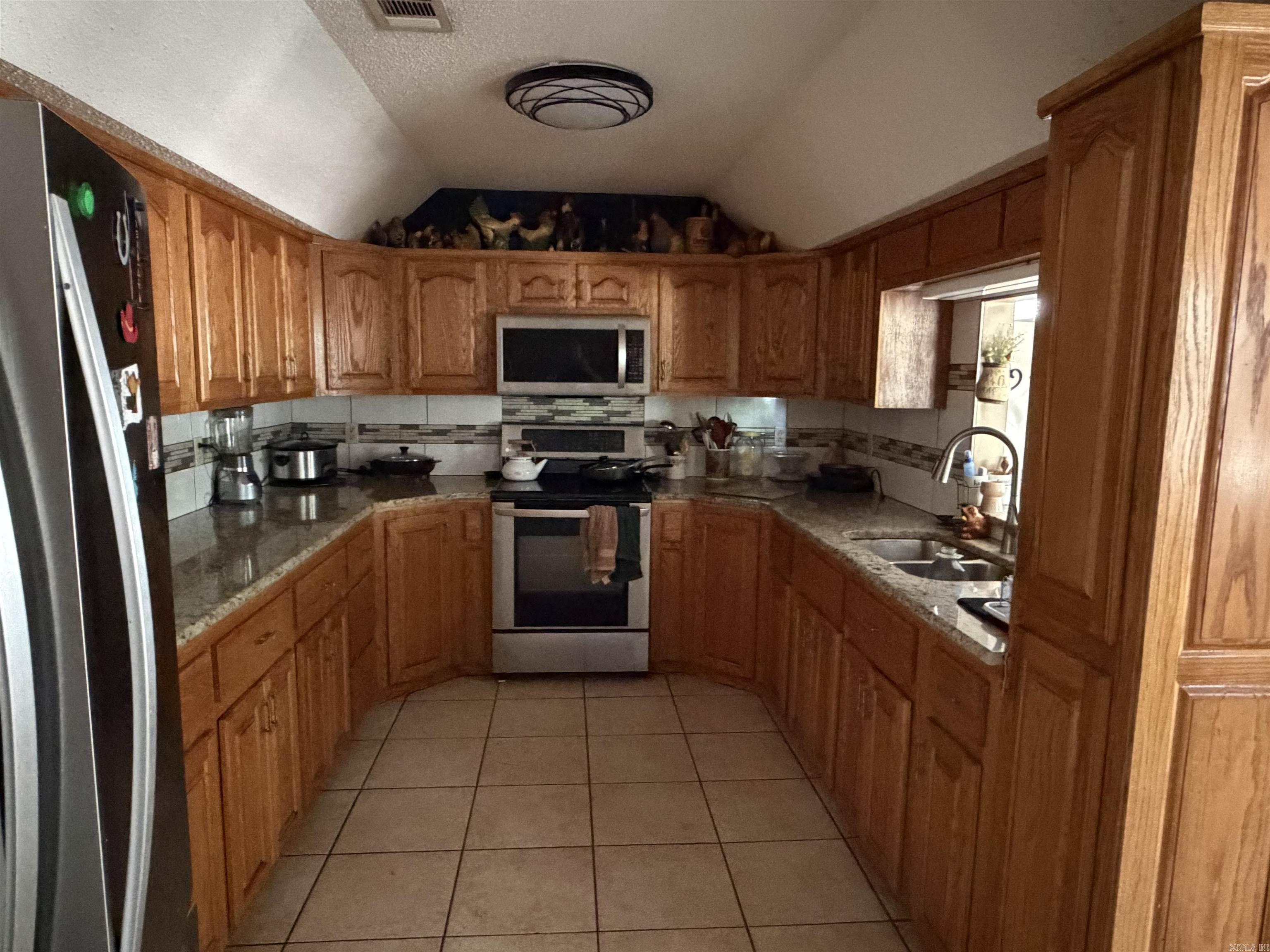 417 Old Military Rd  Conway, AR