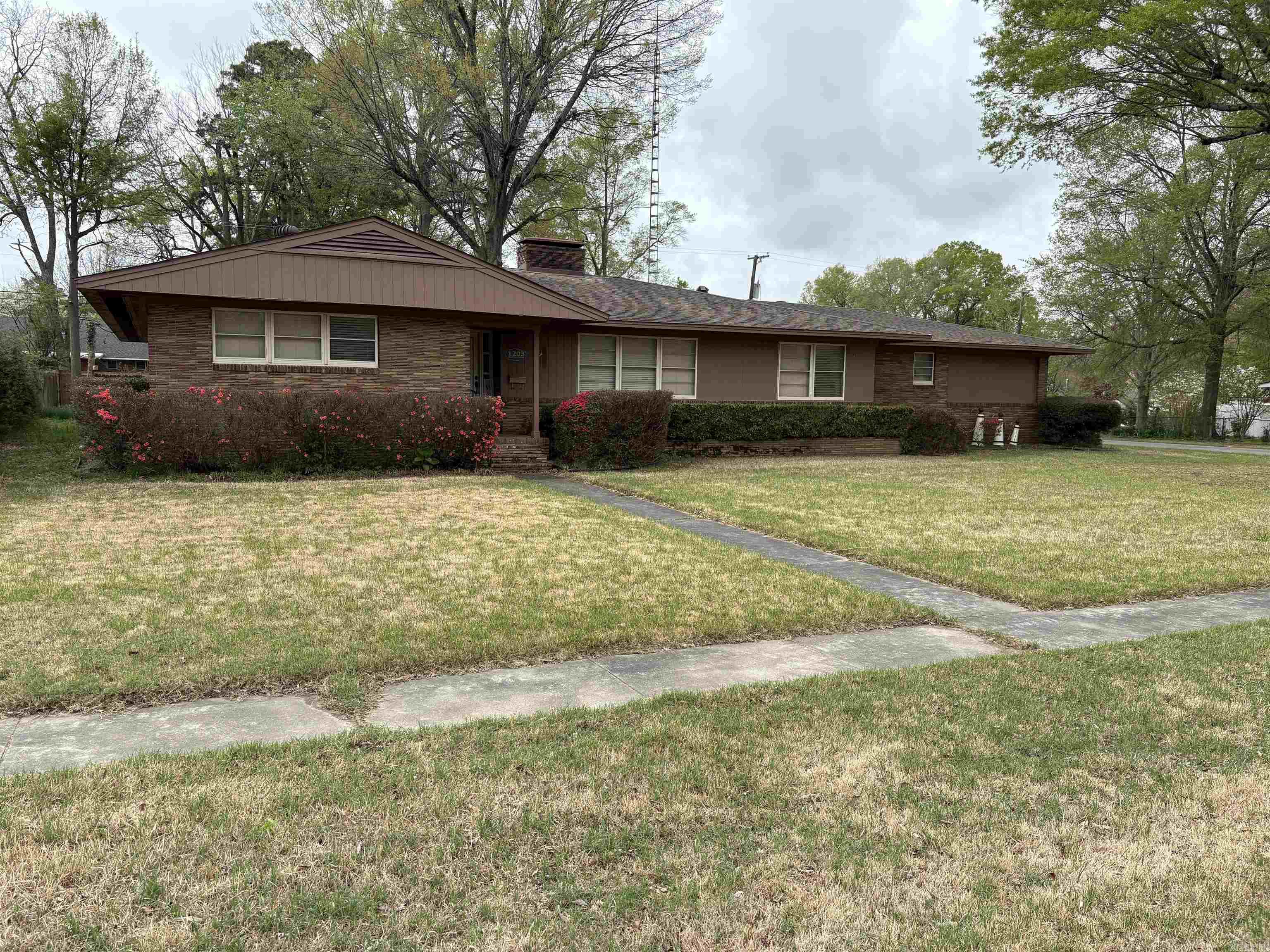 1203 Marion Dr  Wynne, AR