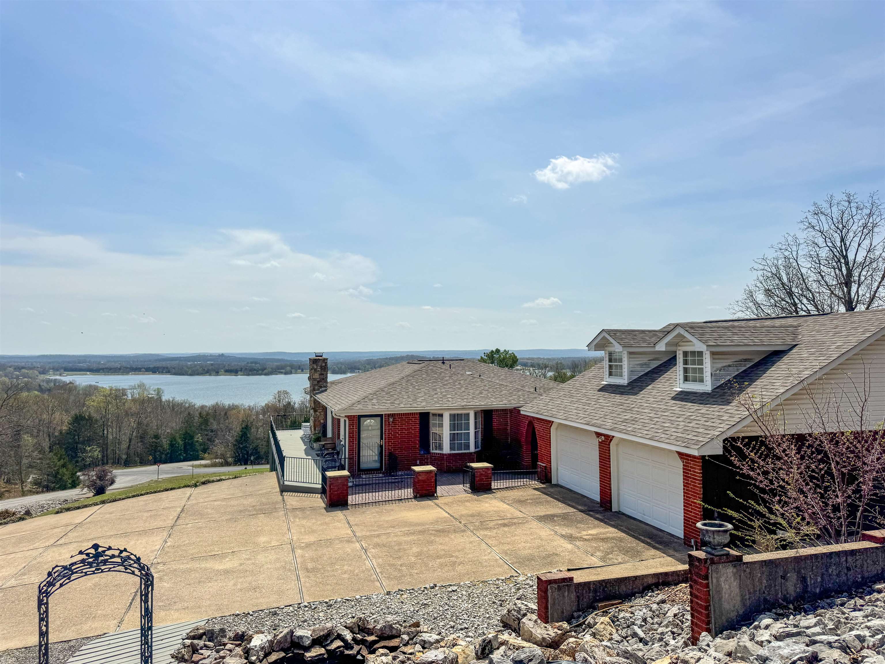 2009 Michigan Ave  Horseshoe Bend, AR