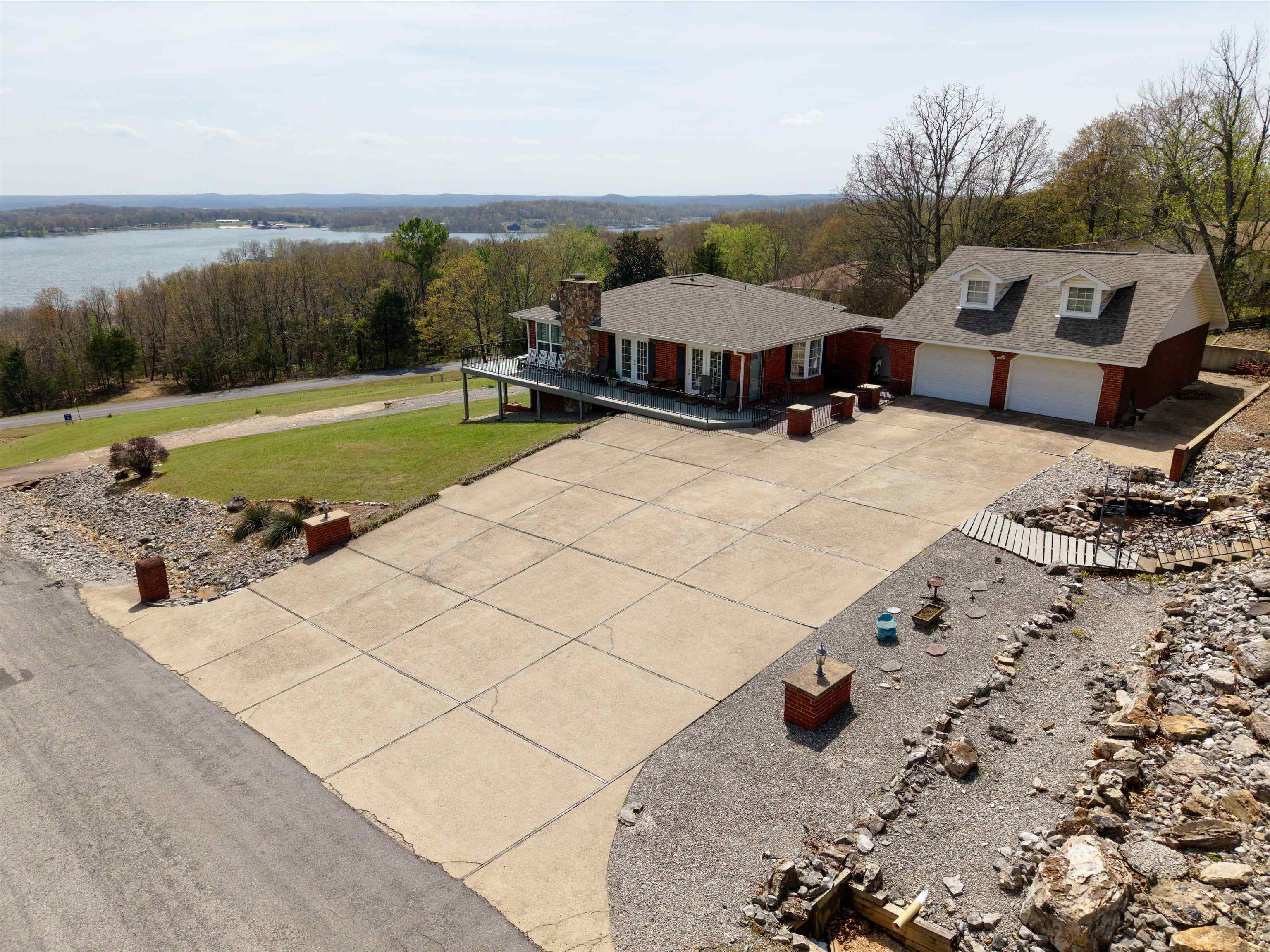 2009 Michigan Ave  Horseshoe Bend, AR