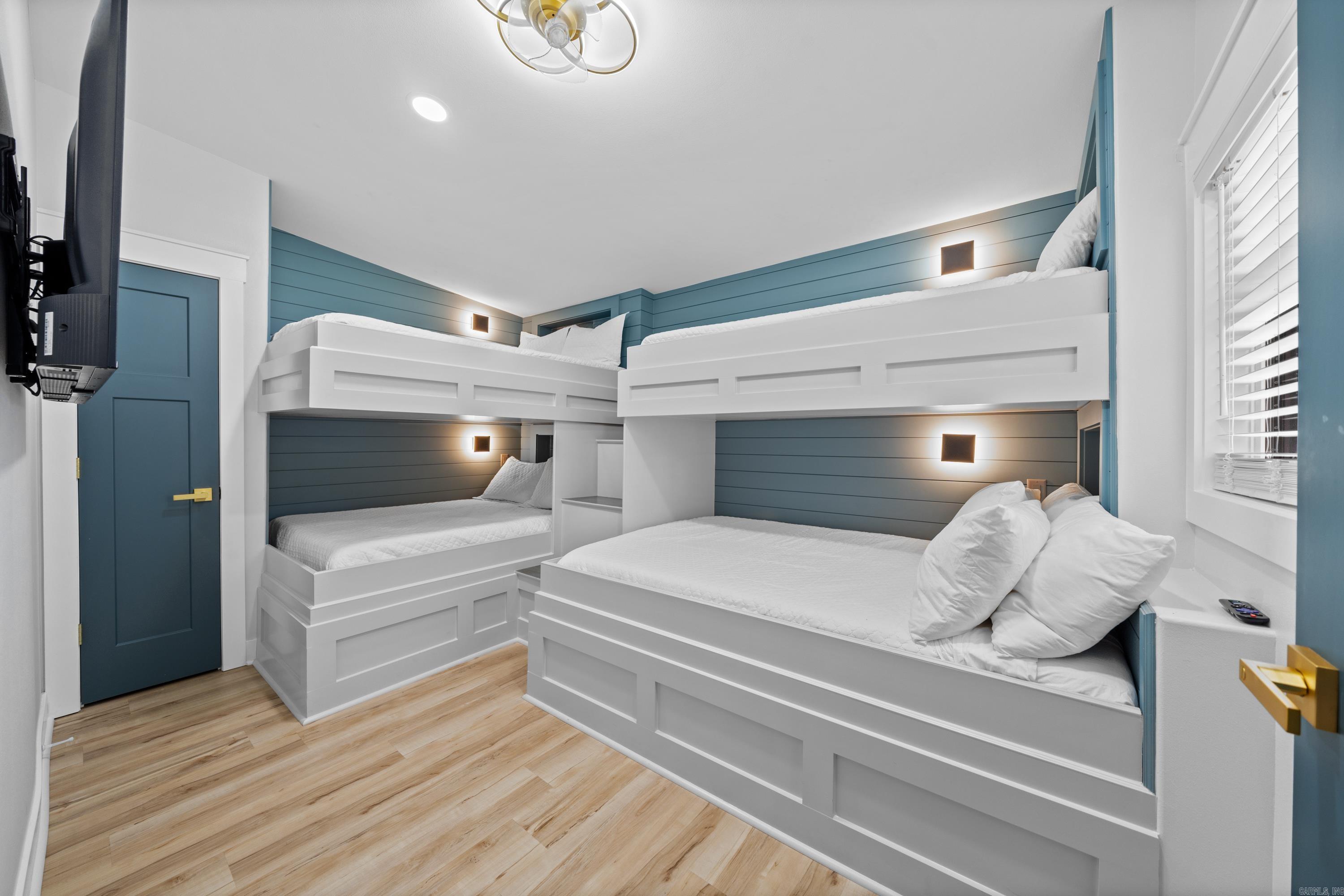 293 Long Beach Point Hot Springs, AR 71913