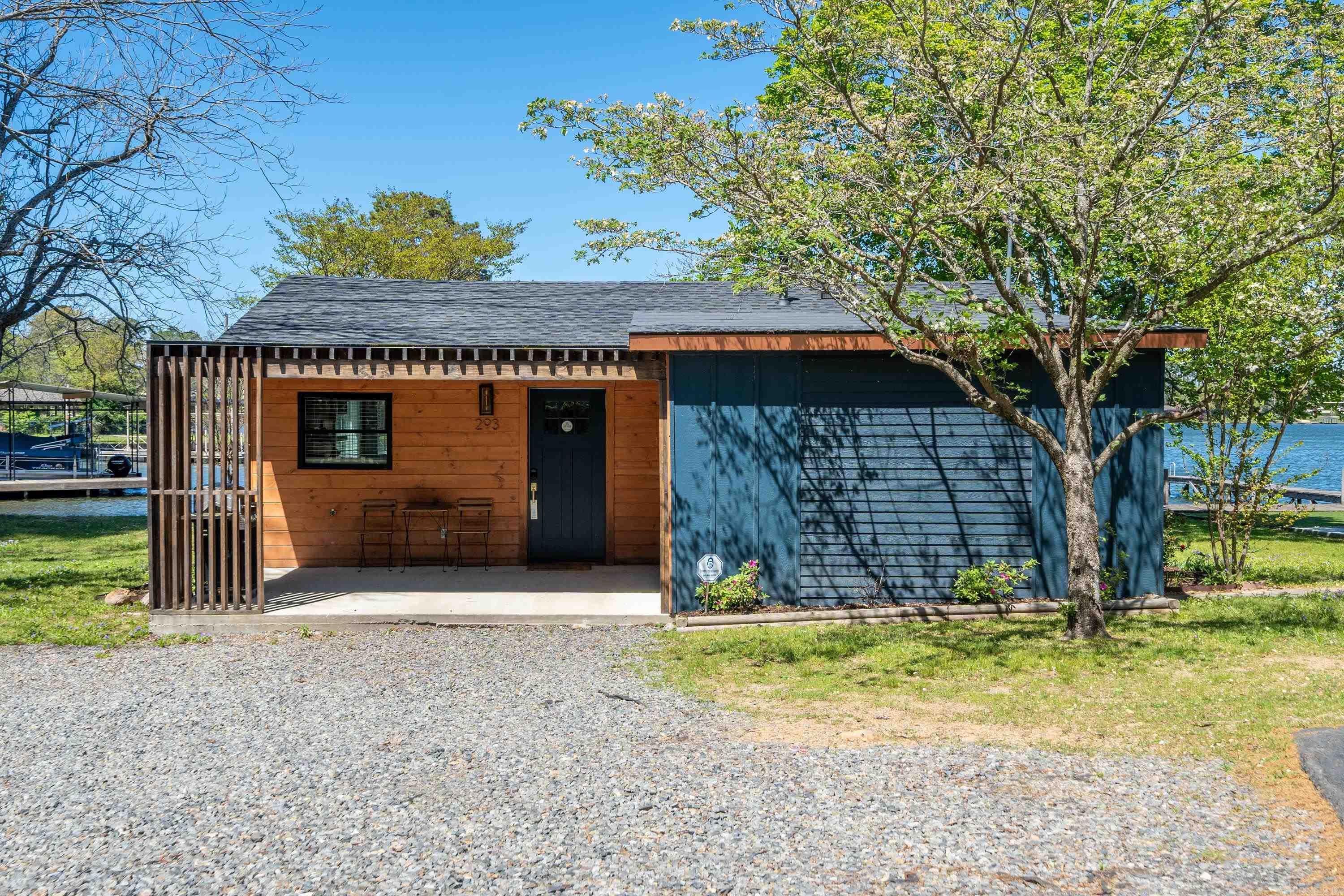 293 Long Beach Point Hot Springs, AR 71913