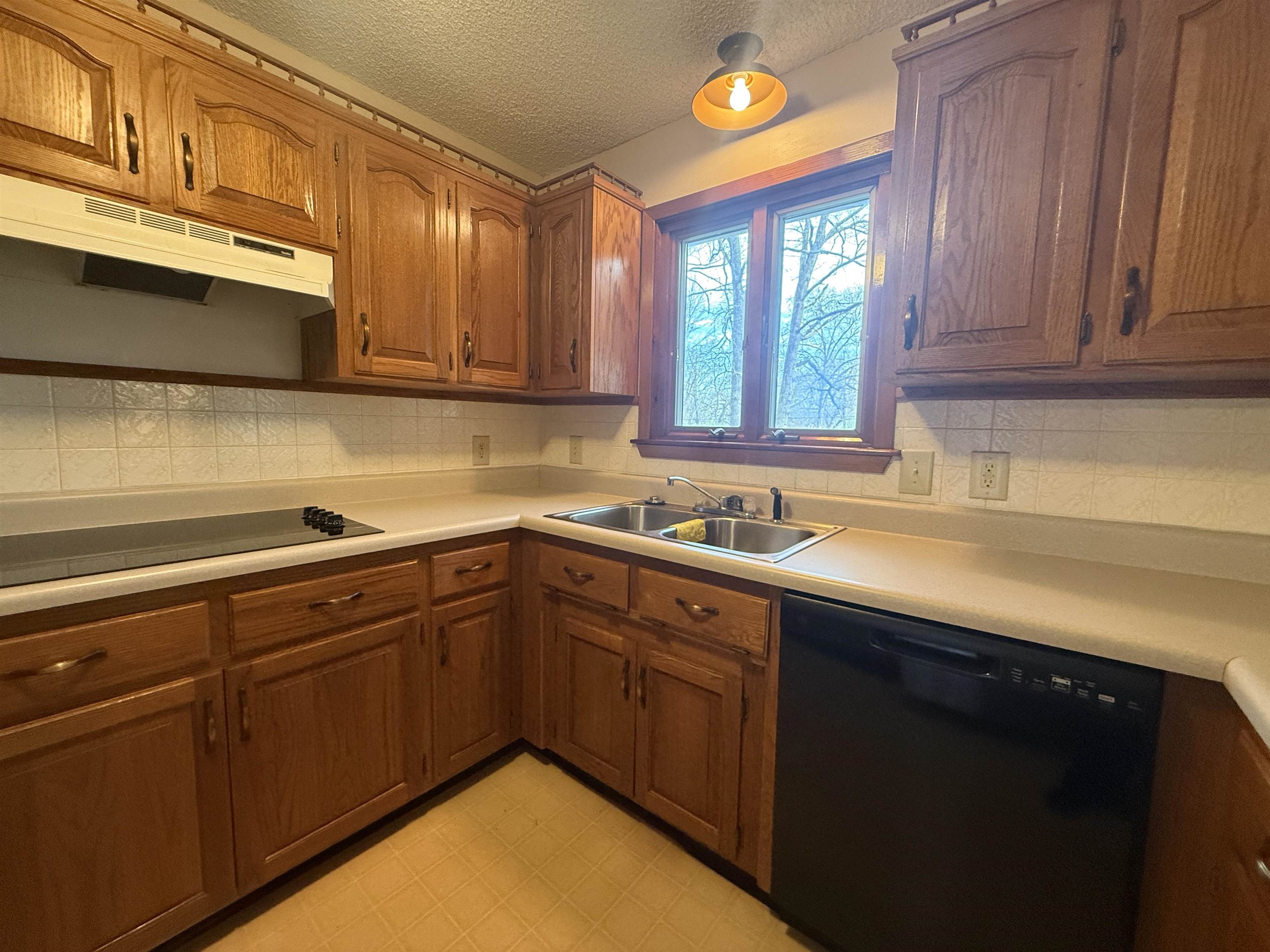 103 E Church  Horseshoe Bend, AR