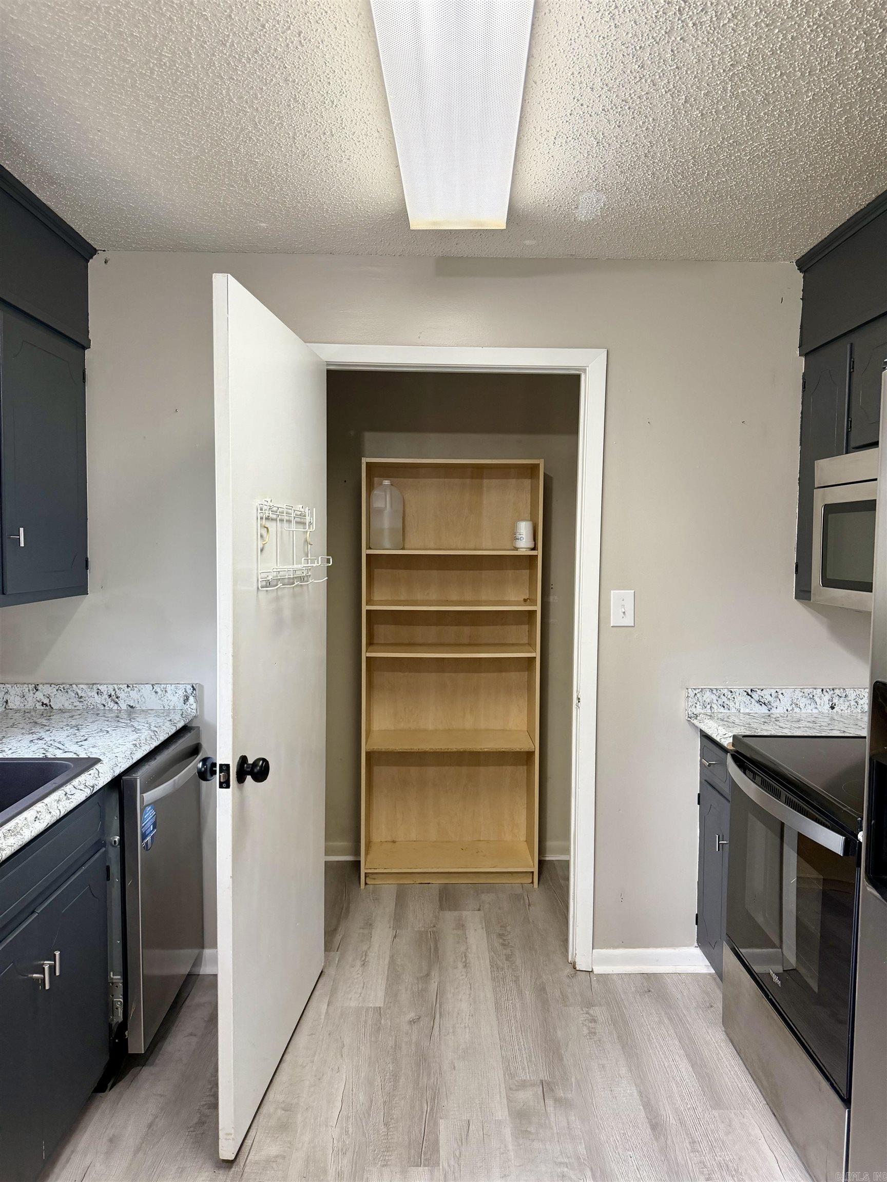 215 Joy Dr  Searcy, AR