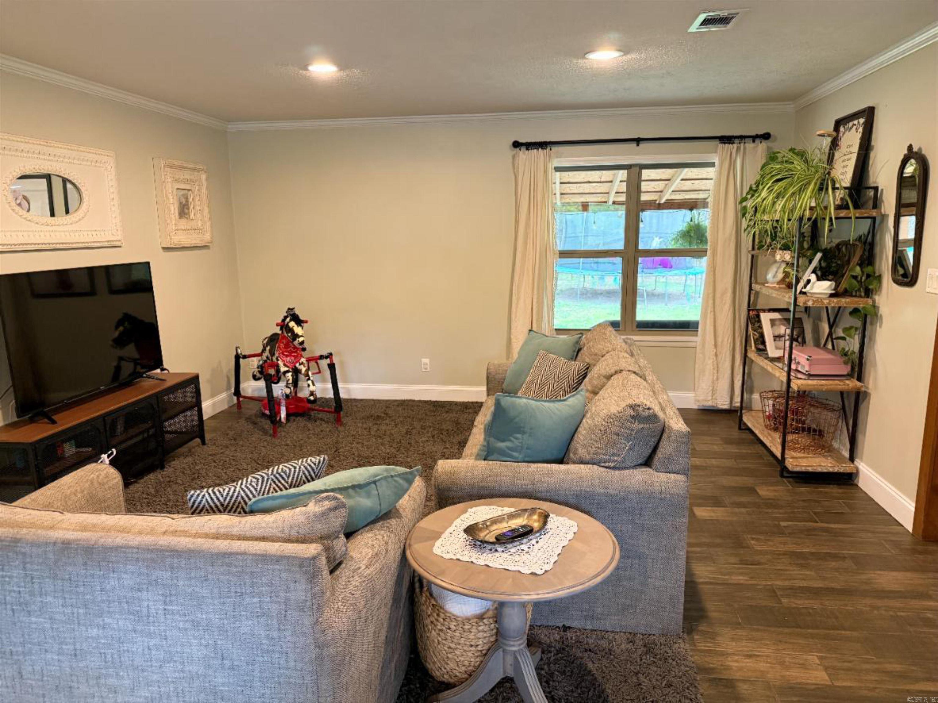 542 Jason St.  Clinton, AR