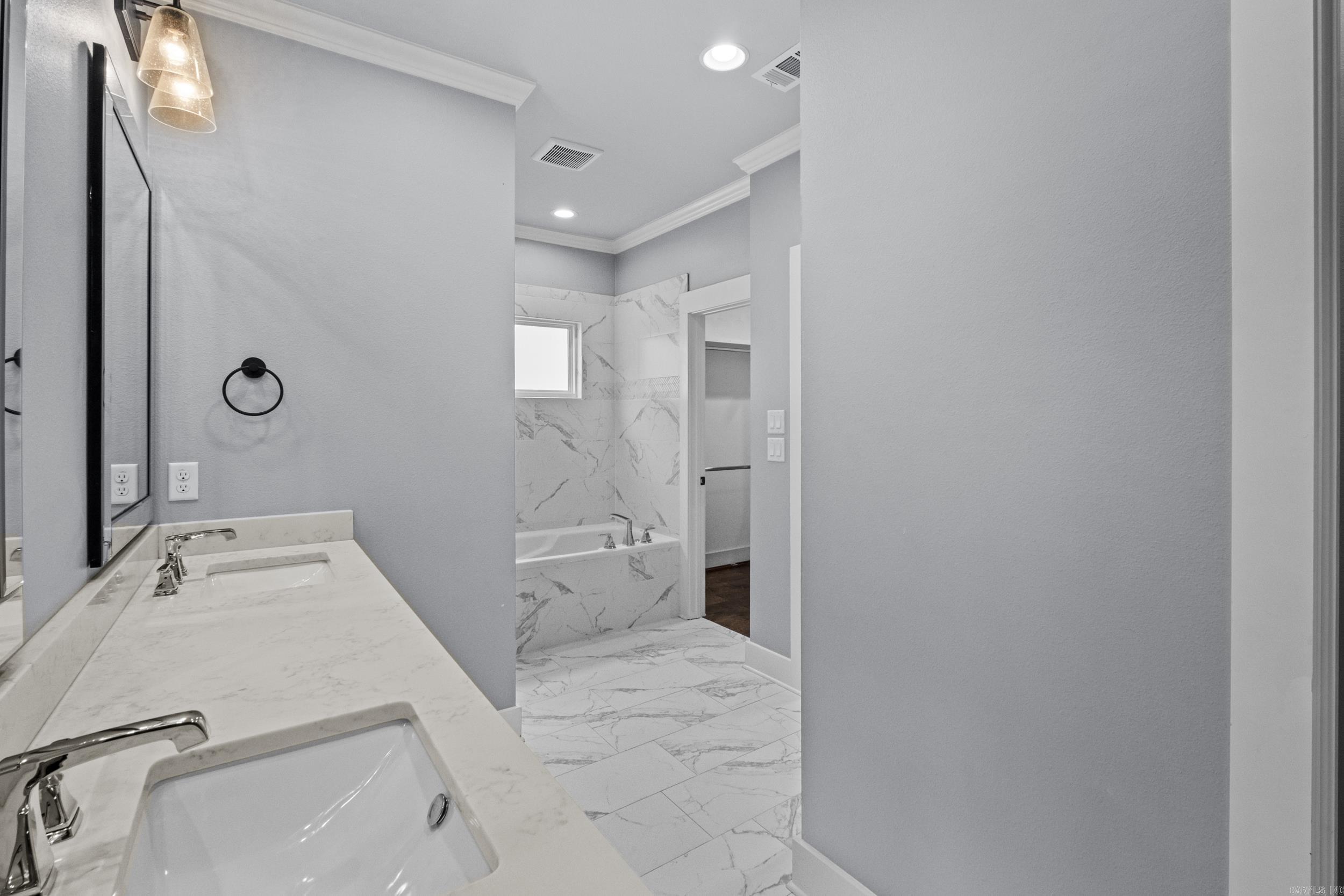 7 Crosswood Court Little Rock, AR 72223