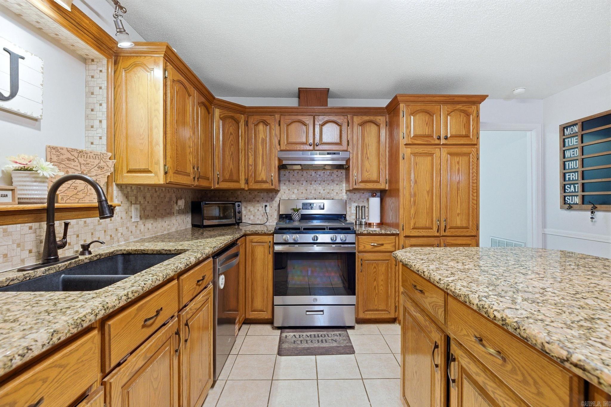 11901 Samples Road Alexander, AR 72002