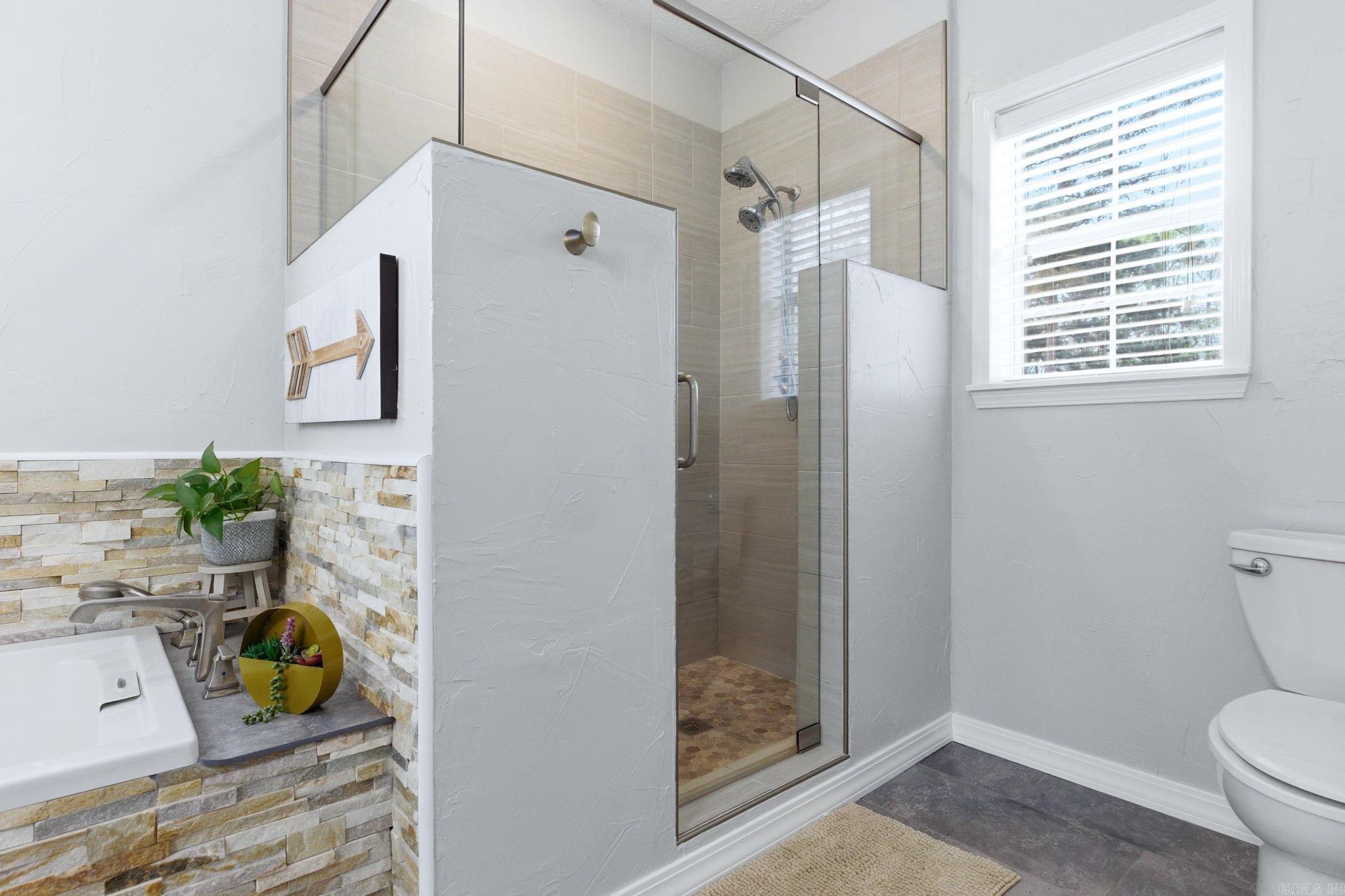 11901 Samples Road Alexander, AR 72002