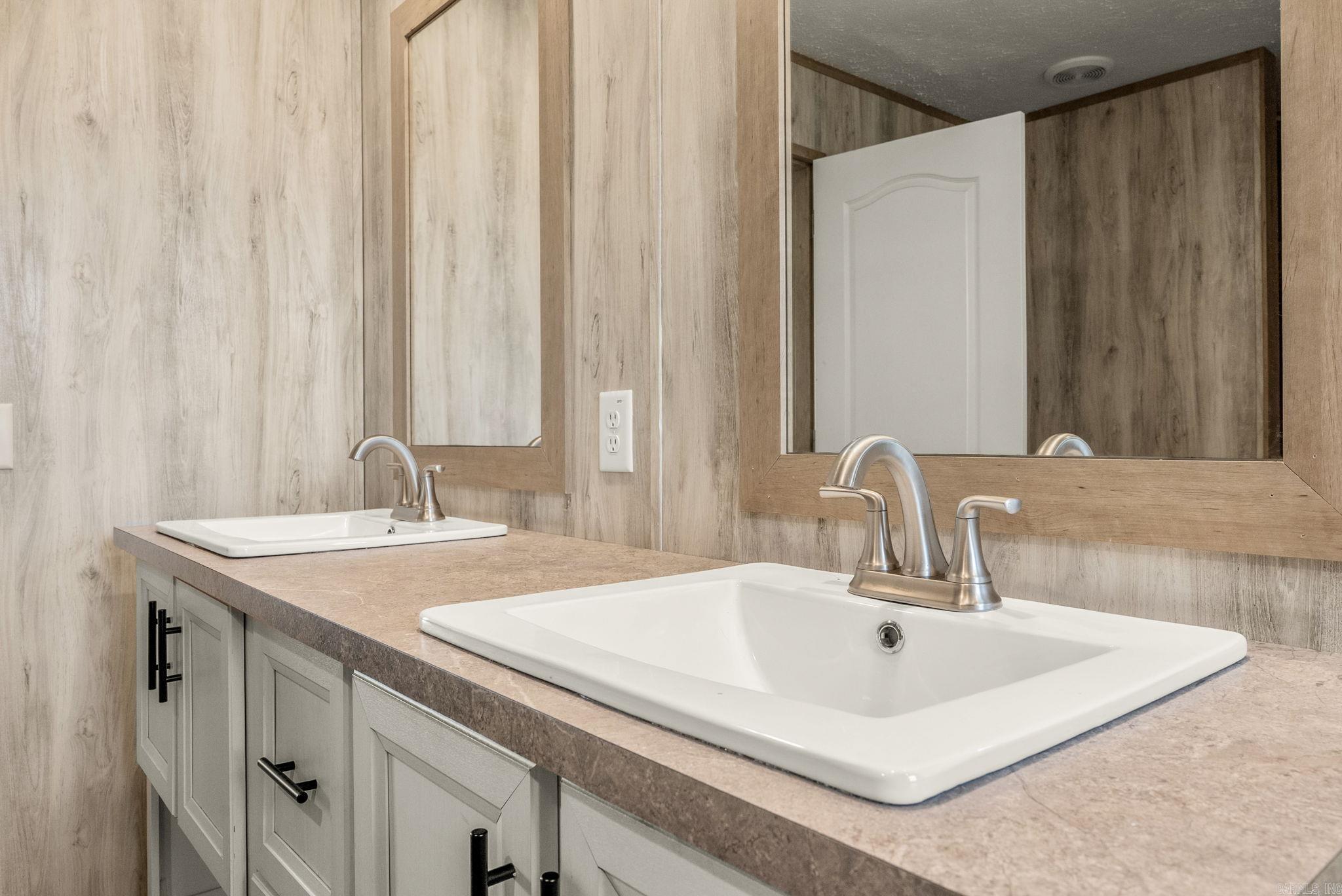 36 N Mt Olive  Vilonia, AR