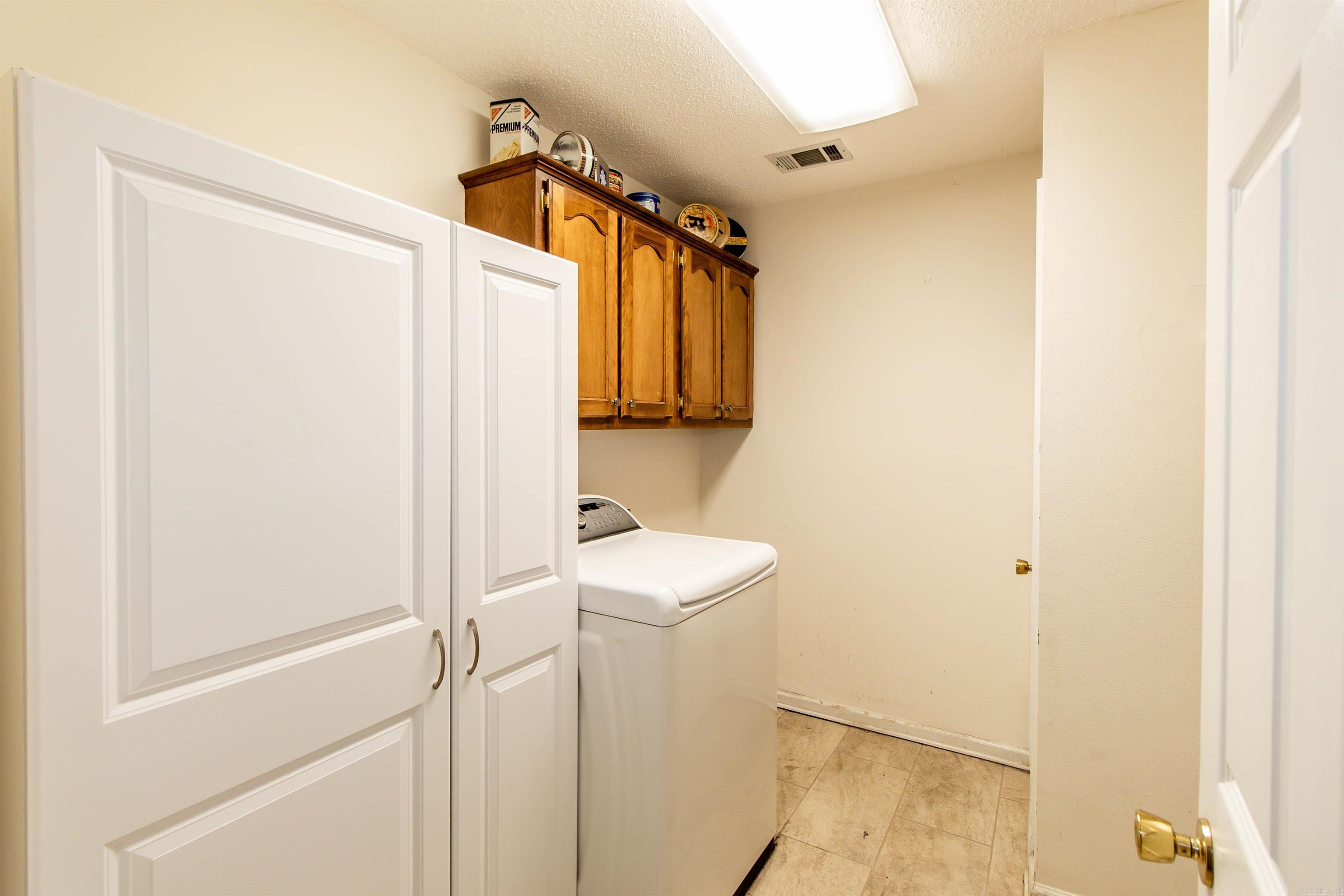 2314 Raintree Dr  Bryant, AR