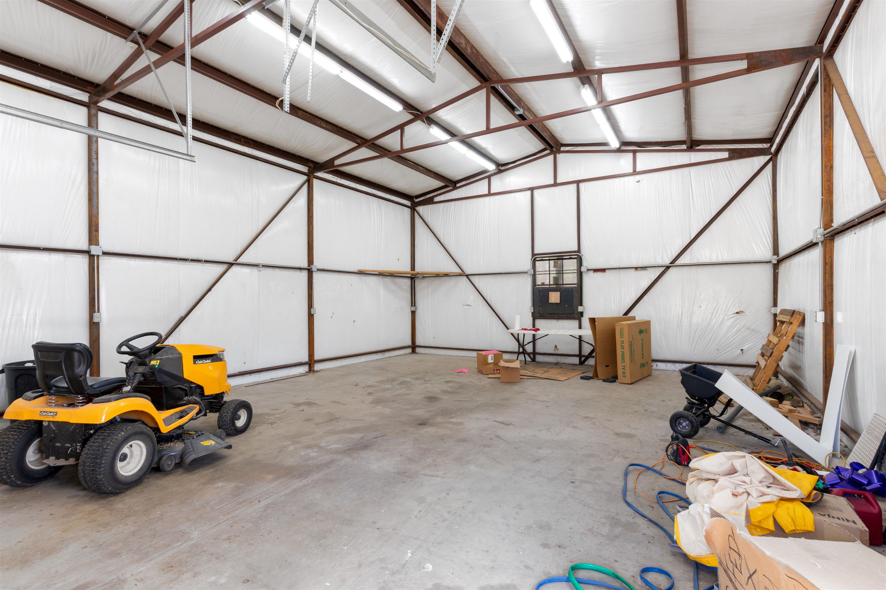 89 Old Staggs Road Calico Rock, AR 72519