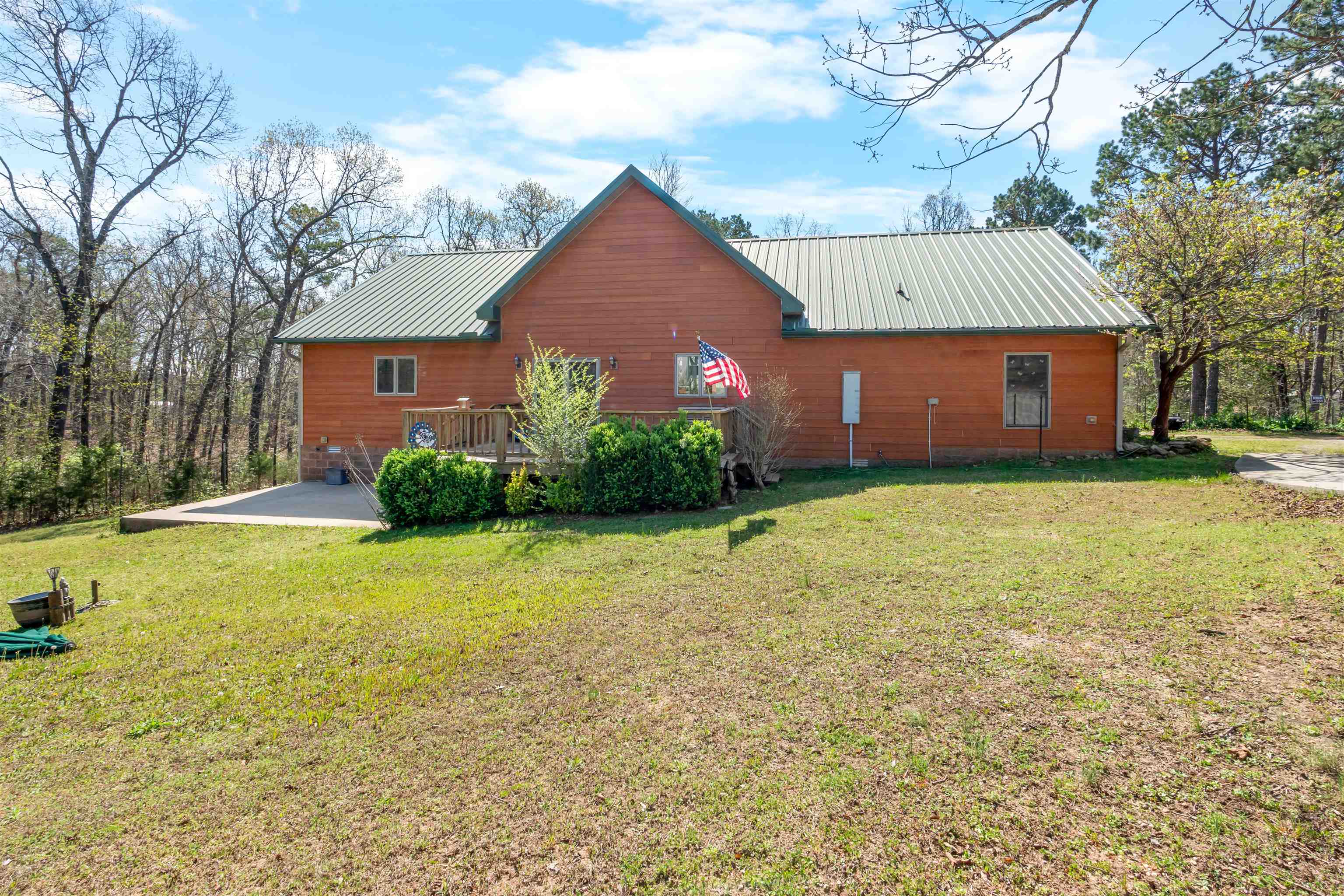 89 Old Staggs Road Calico Rock, AR 72519