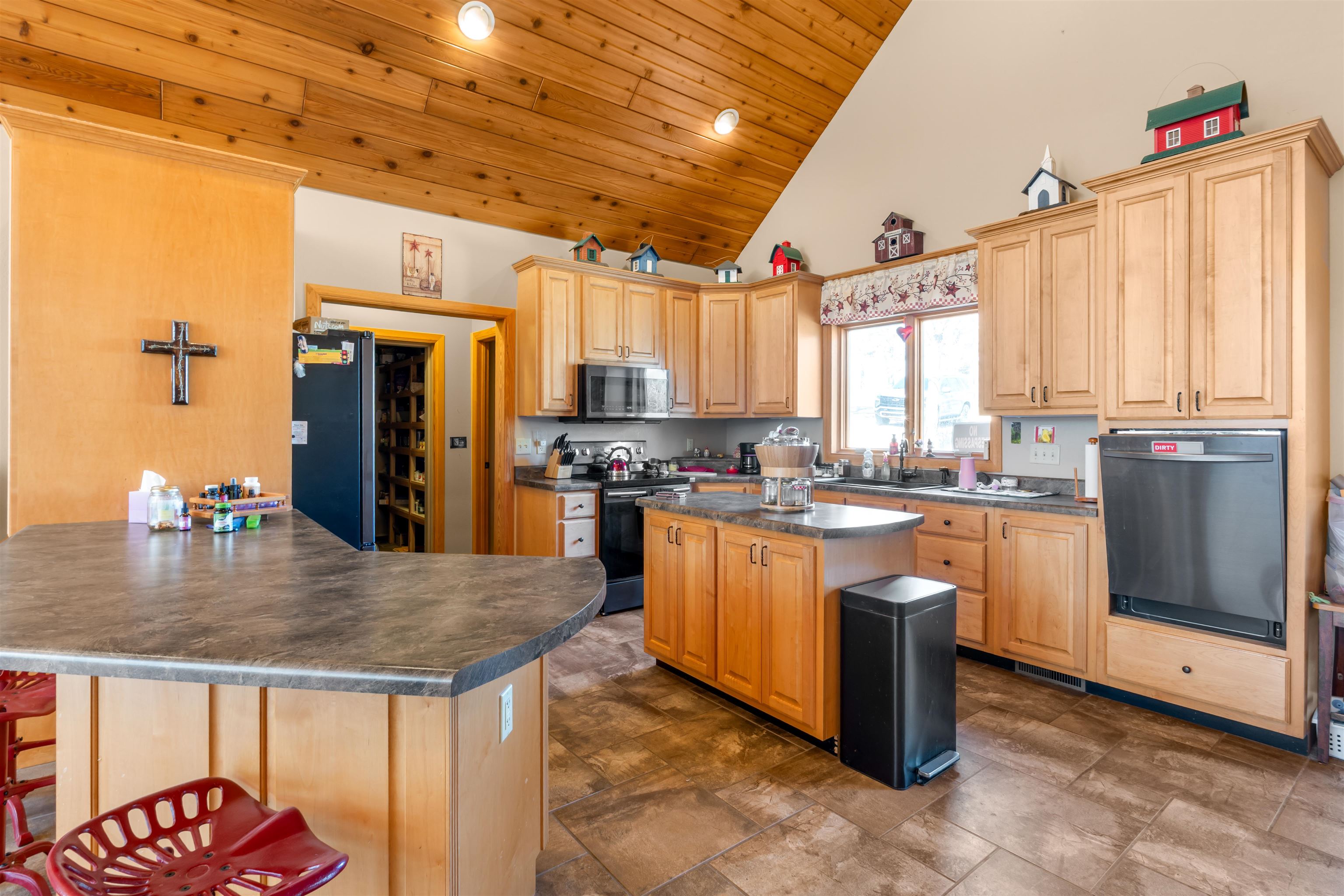 89 Old Staggs Road Calico Rock, AR 72519