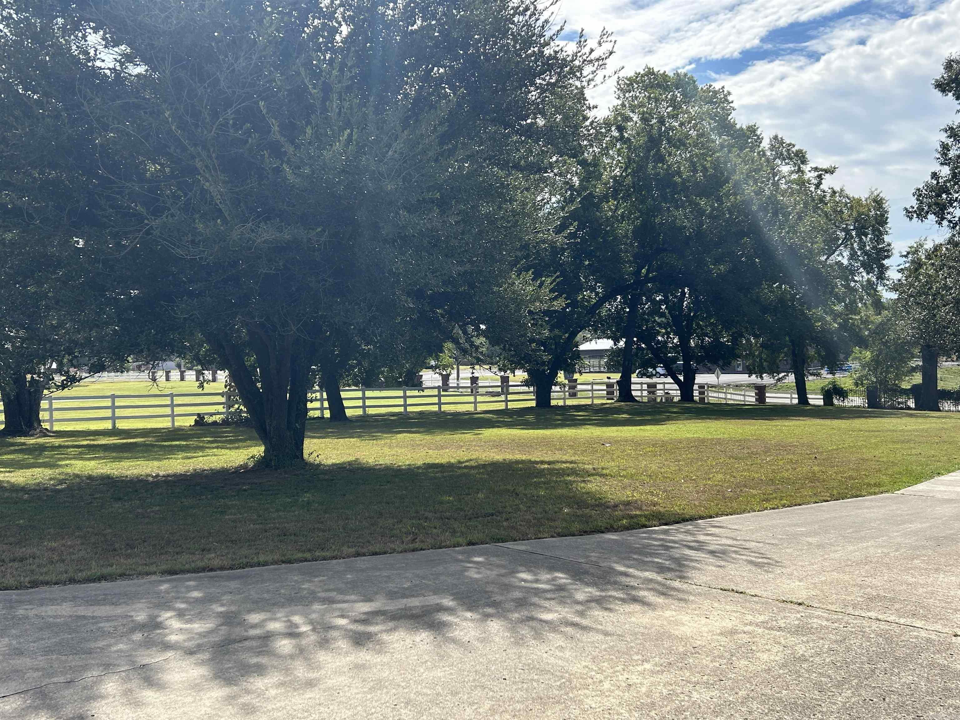 2240 W Main  Clarksville, AR