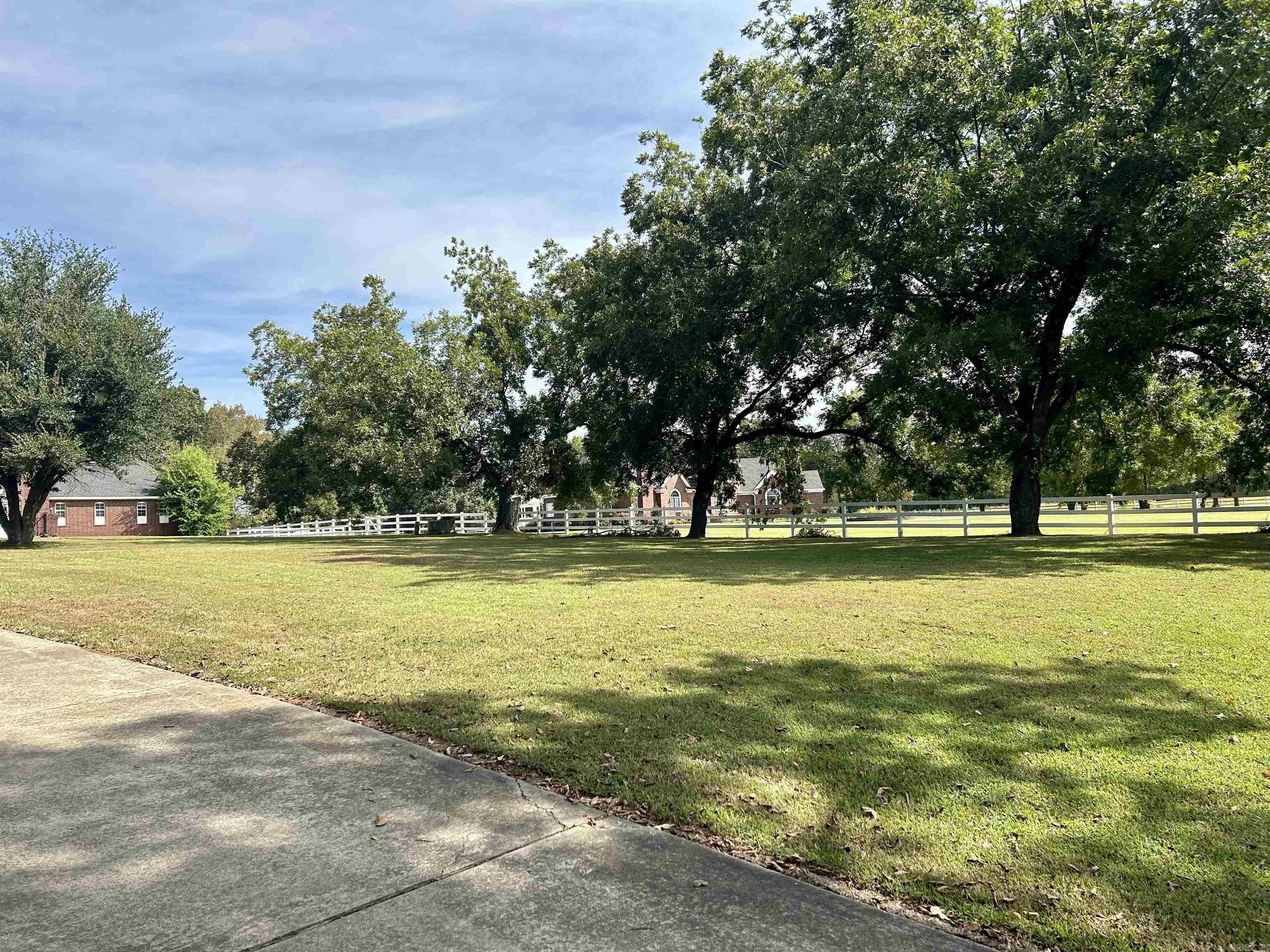 2240 W Main  Clarksville, AR