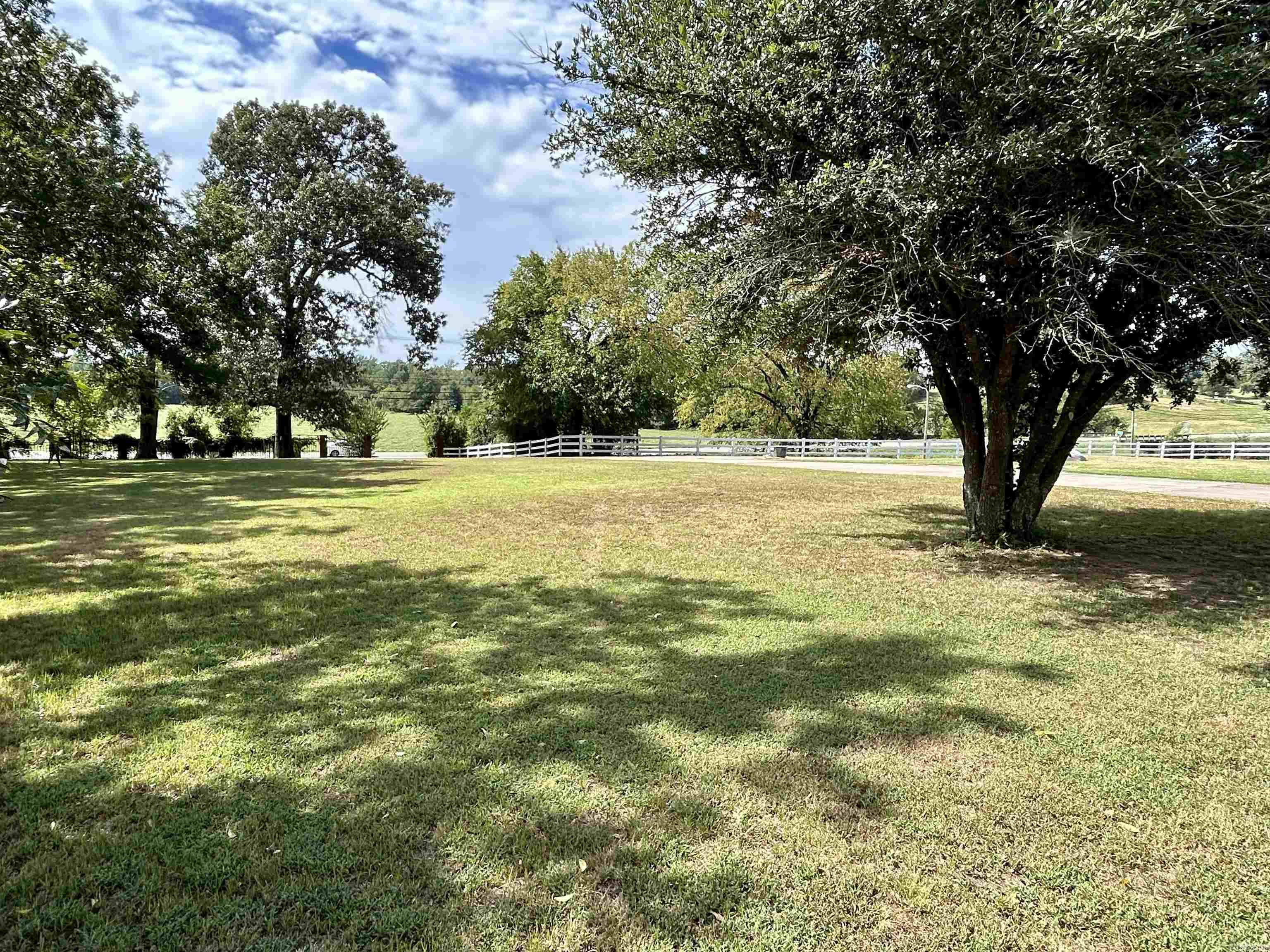 2240 W Main  Clarksville, AR