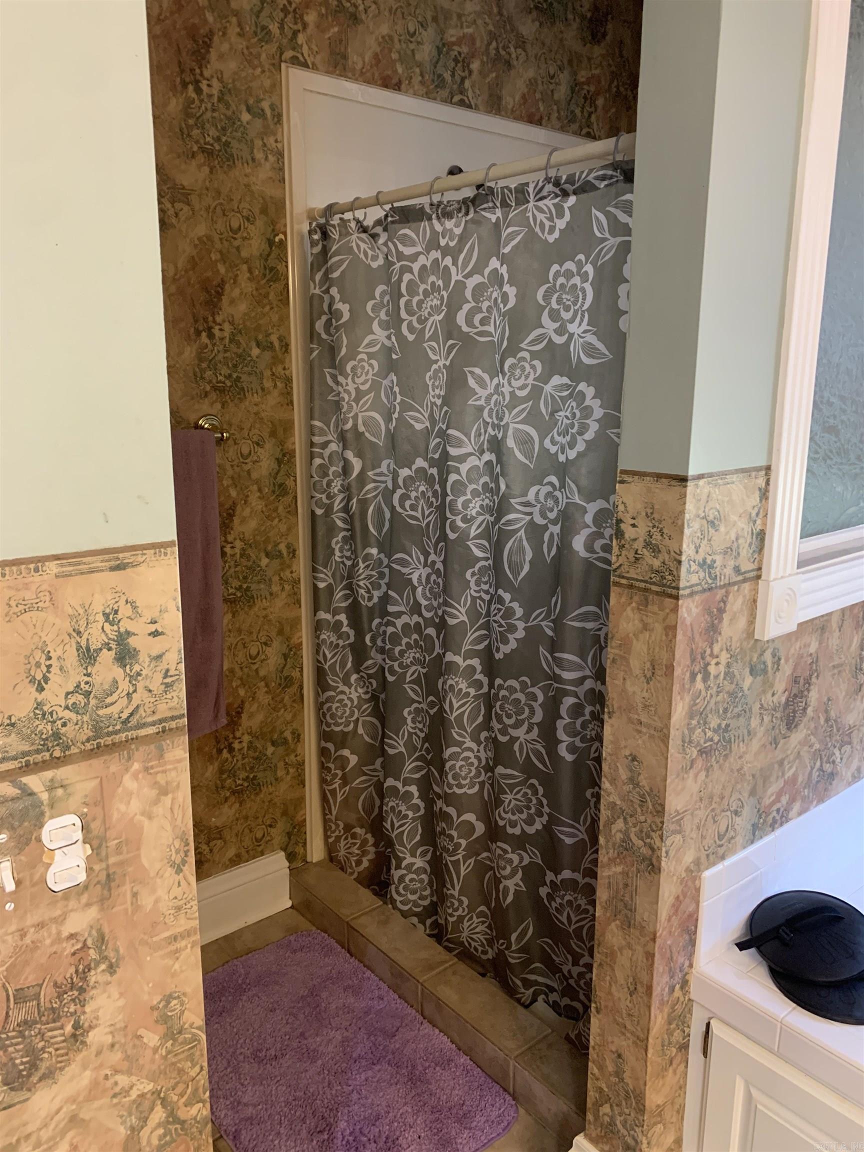 2240 W Main  Clarksville, AR