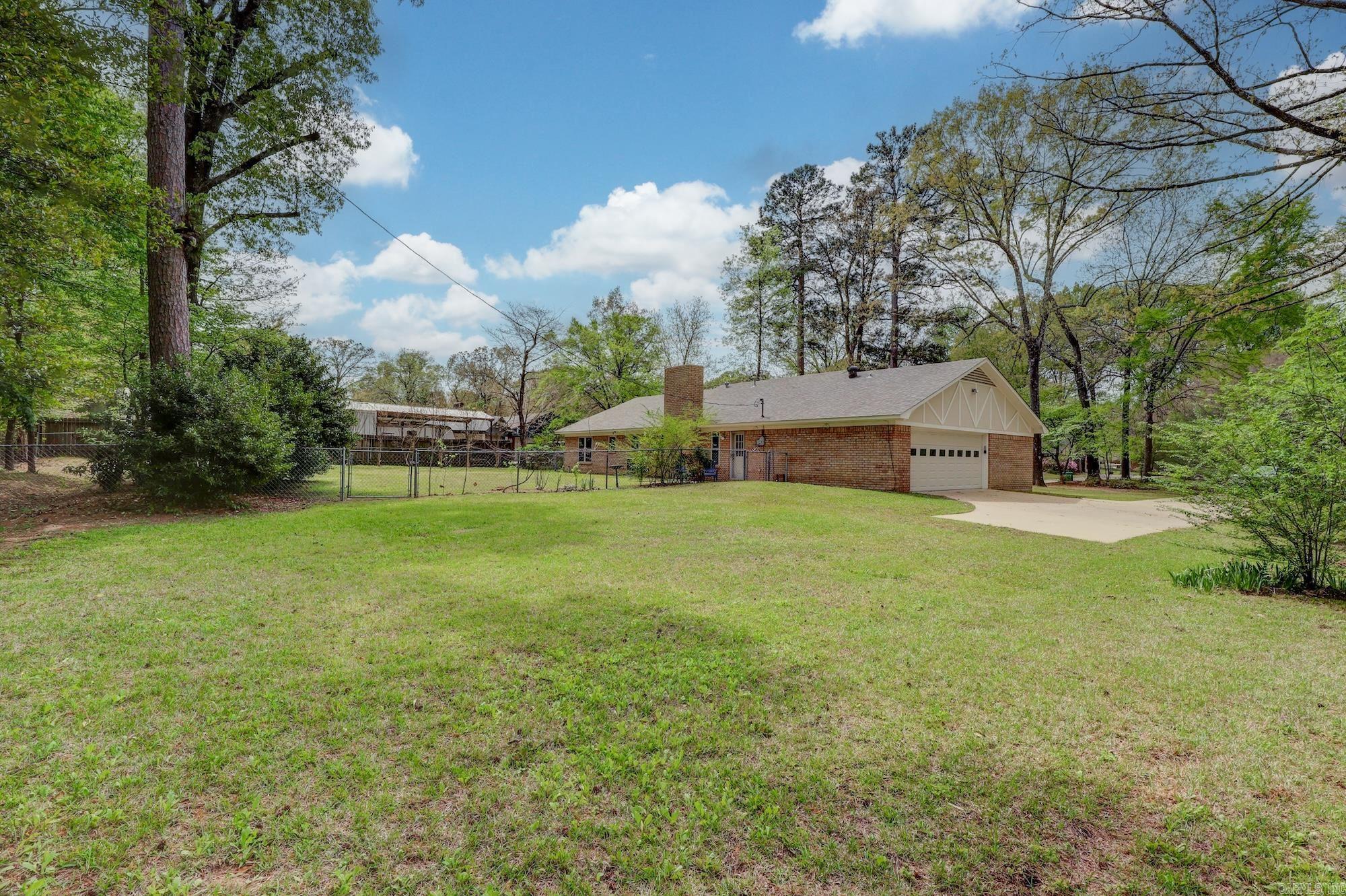 6401 Sleepy Hollow Texarkana, TX 75503