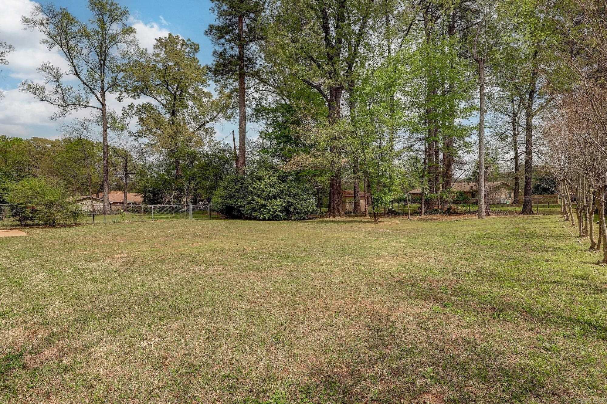 6401 Sleepy Hollow Texarkana, TX 75503