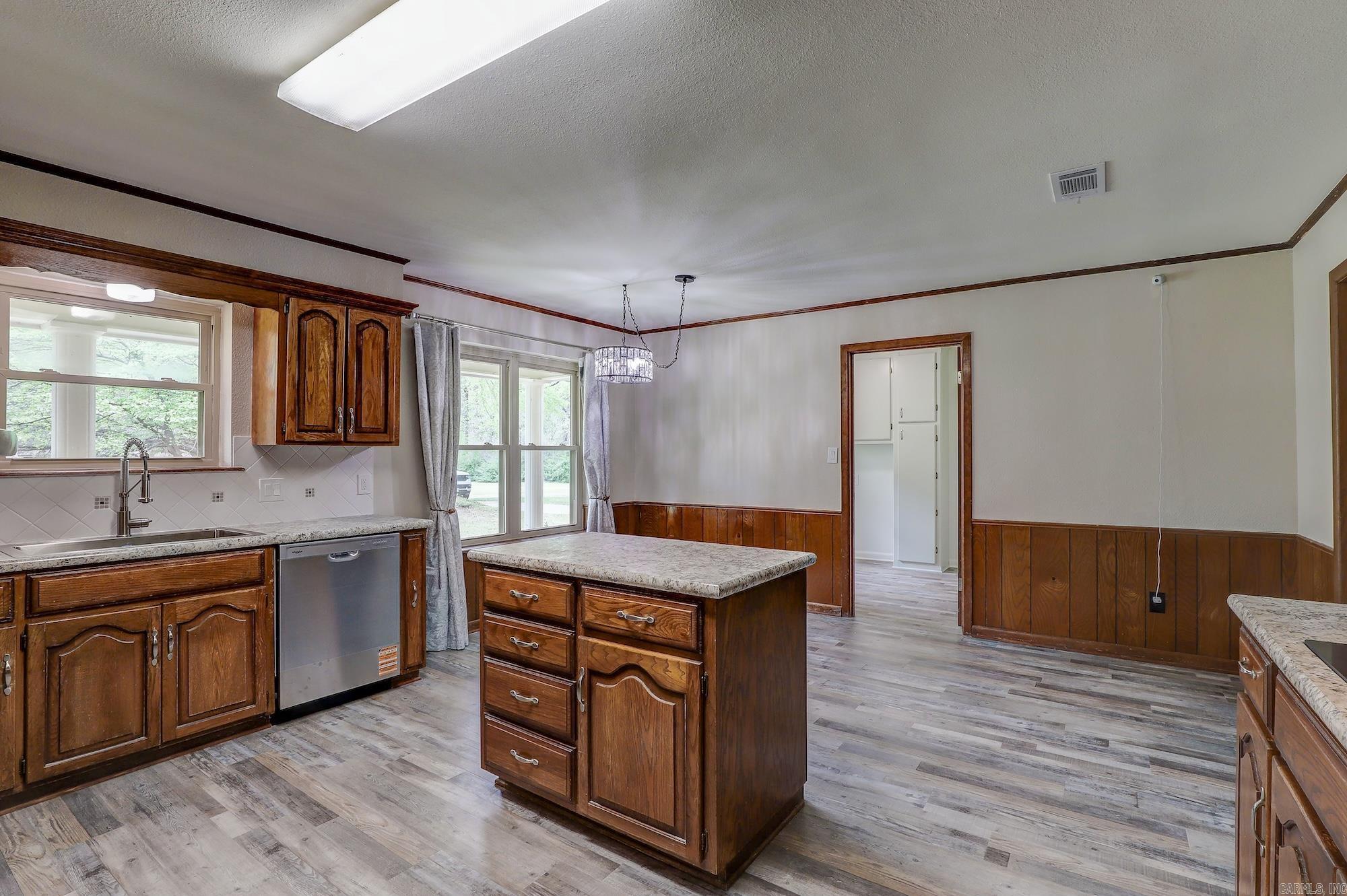 6401 Sleepy Hollow Texarkana, TX 75503