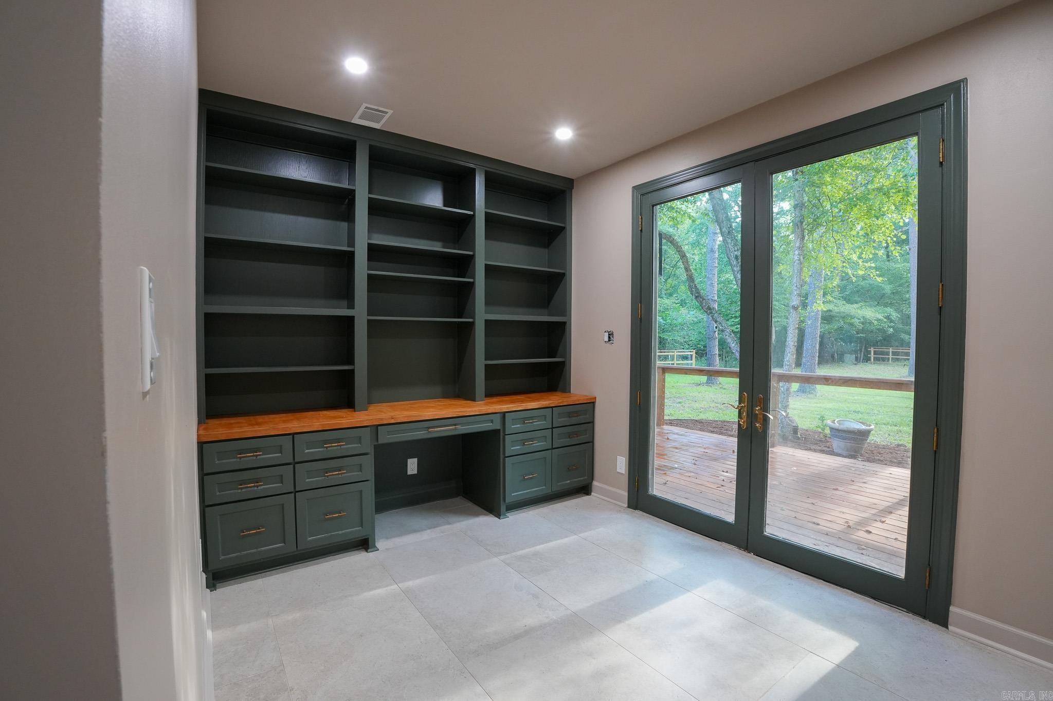 28721 Kanis  Paron, AR