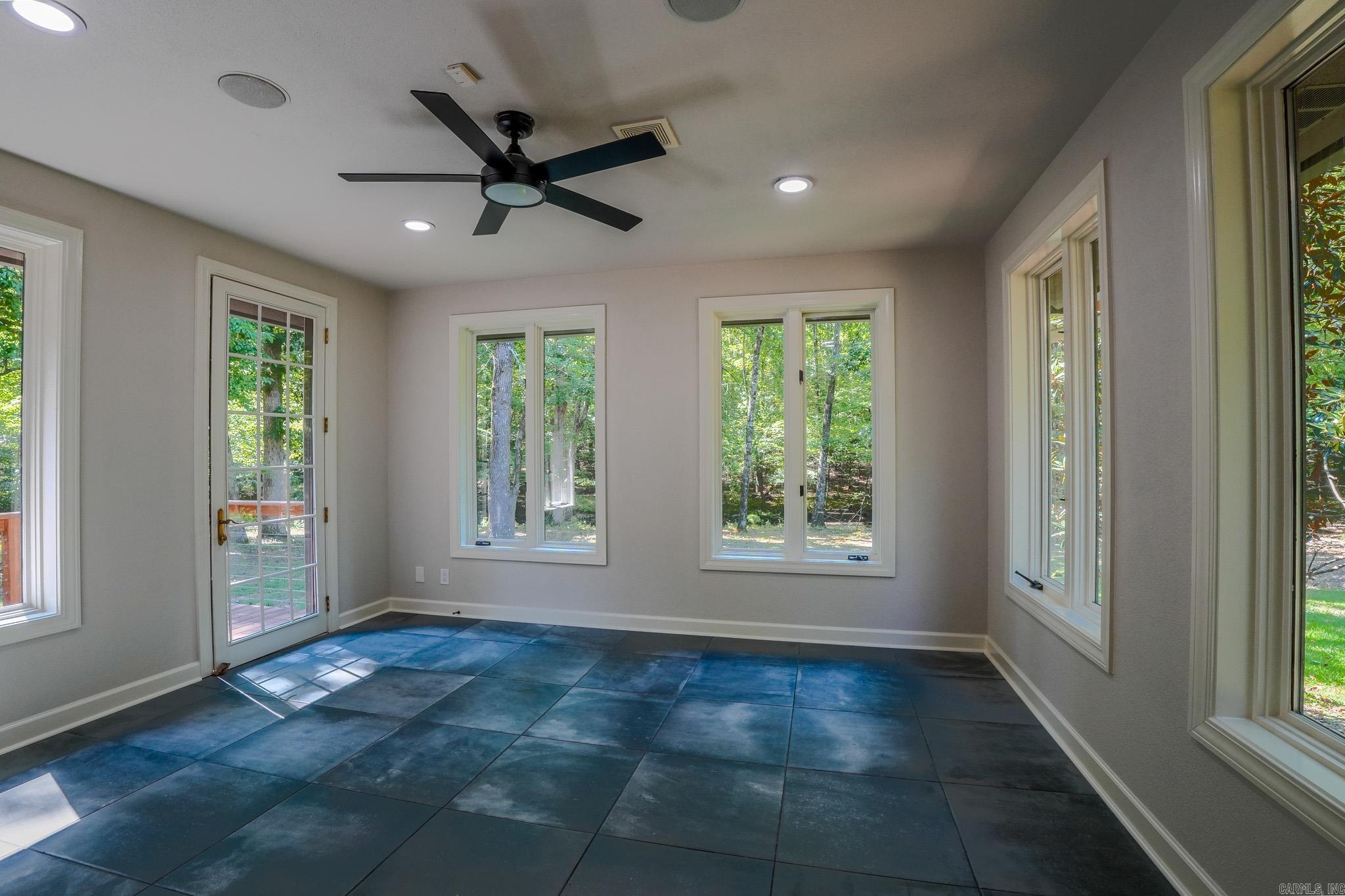 28721 Kanis  Paron, AR